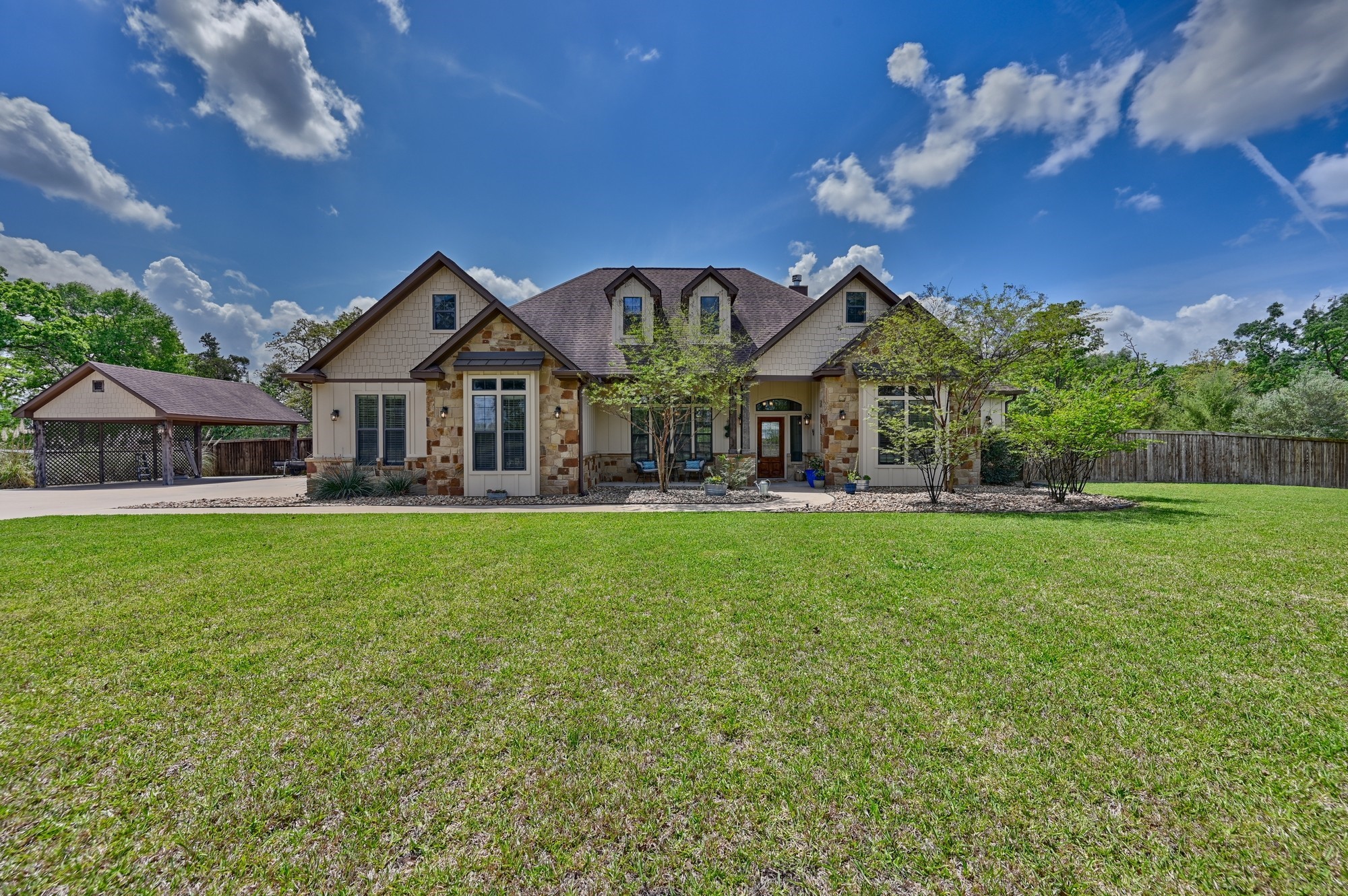 Listing photo 1