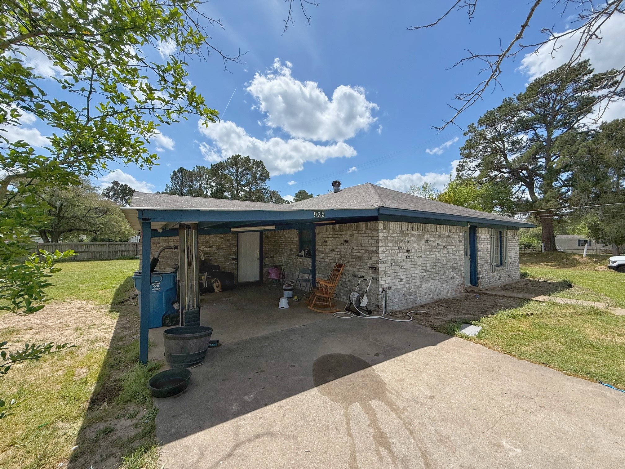 Listing photo 1