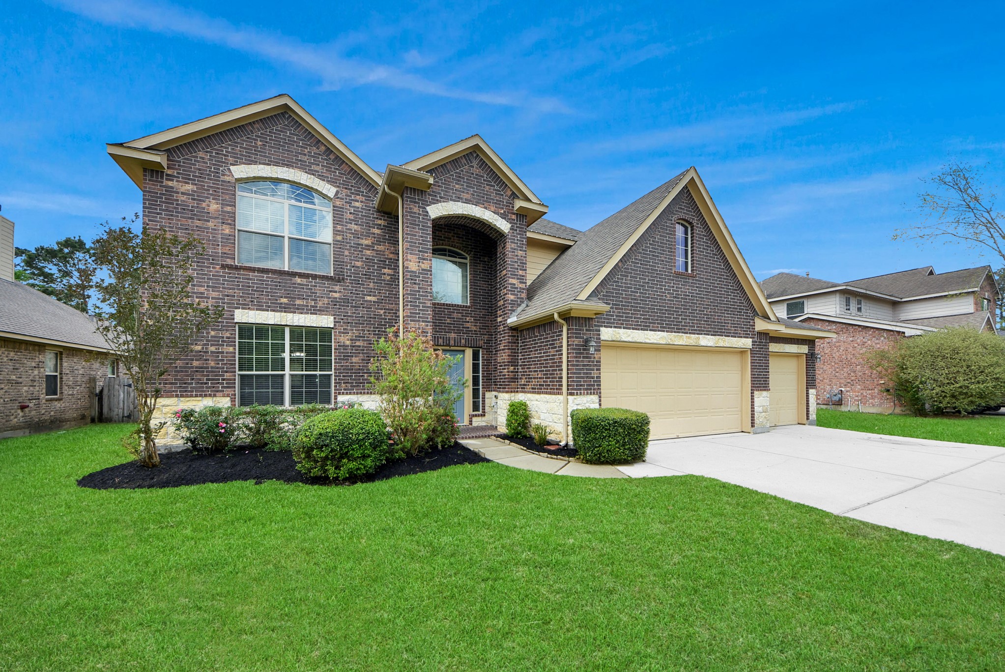 Listing photo 1