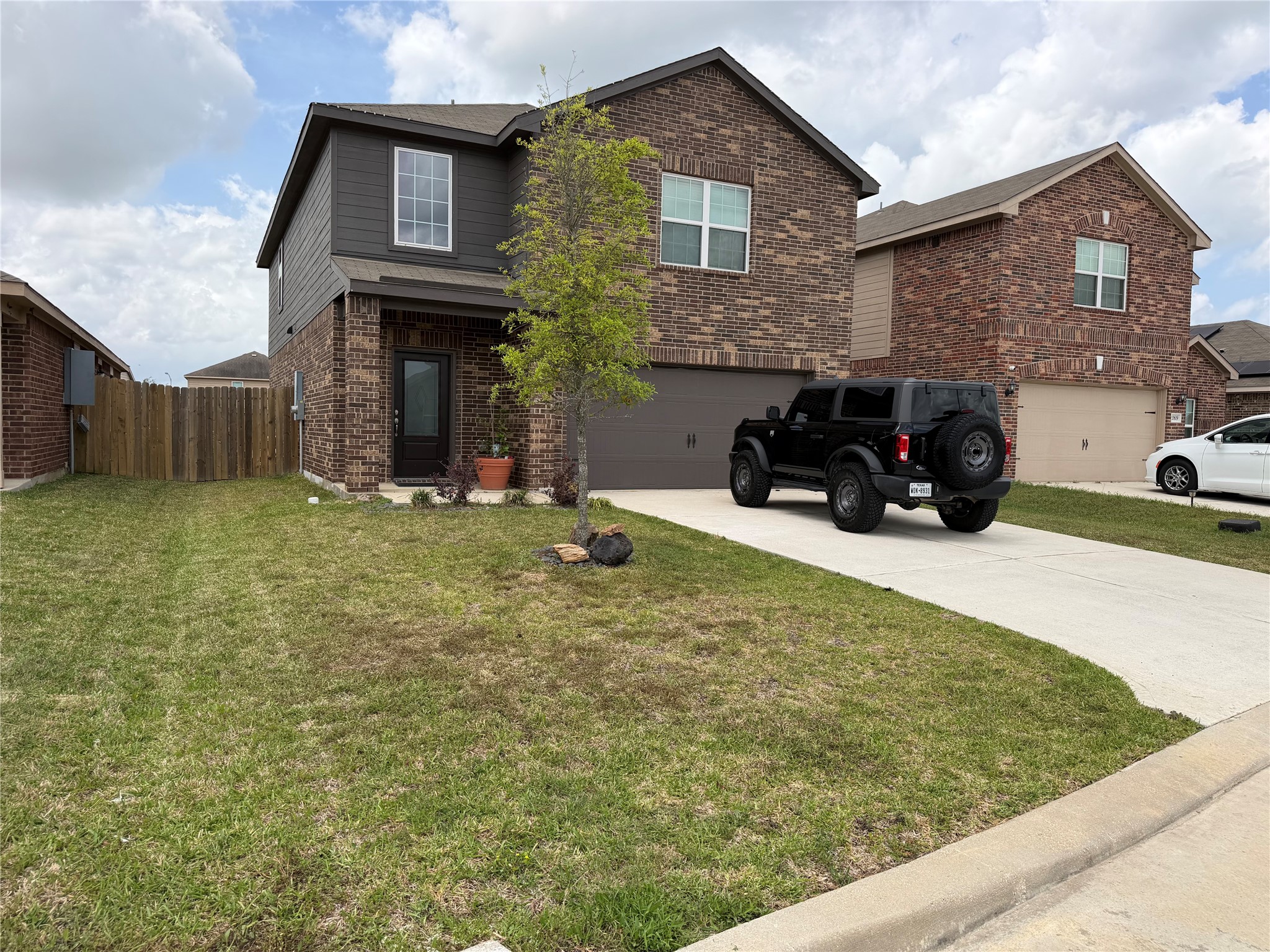 Listing photo 1