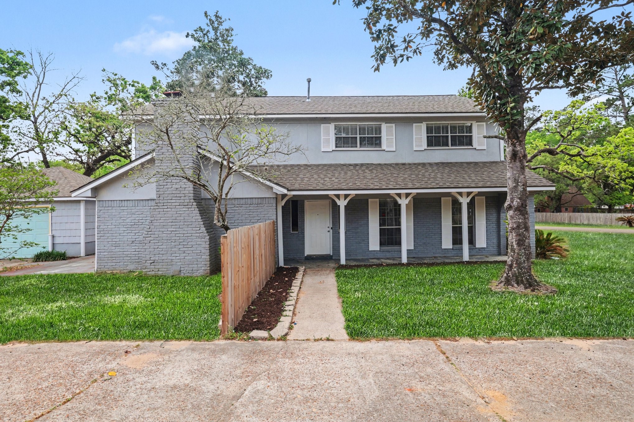 Listing photo 1
