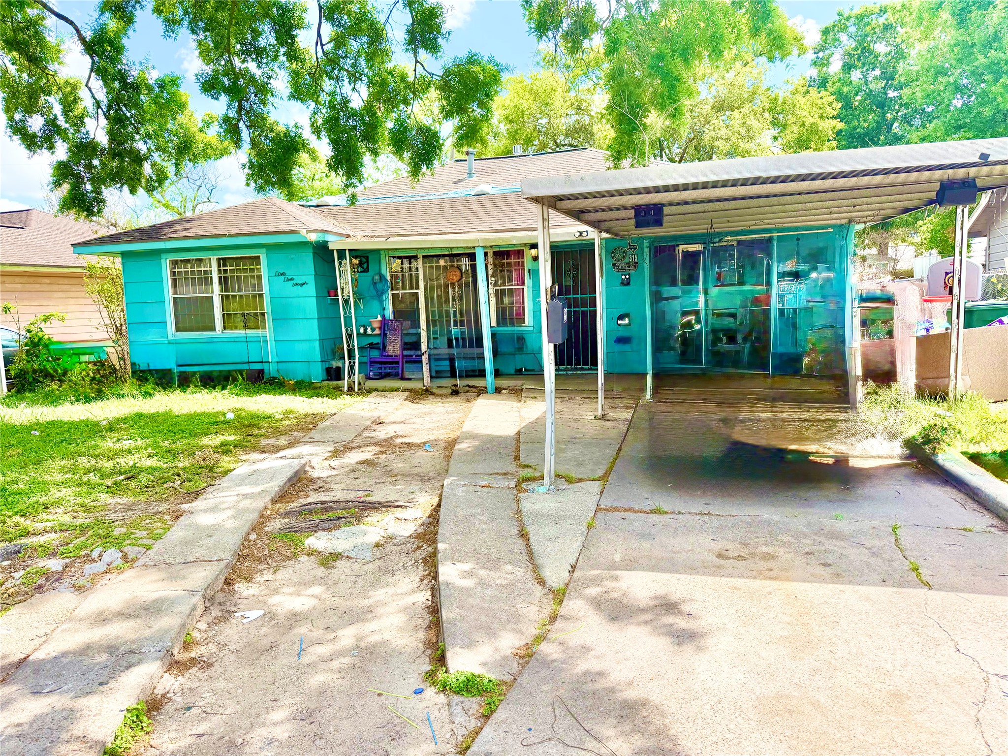 Listing photo 1