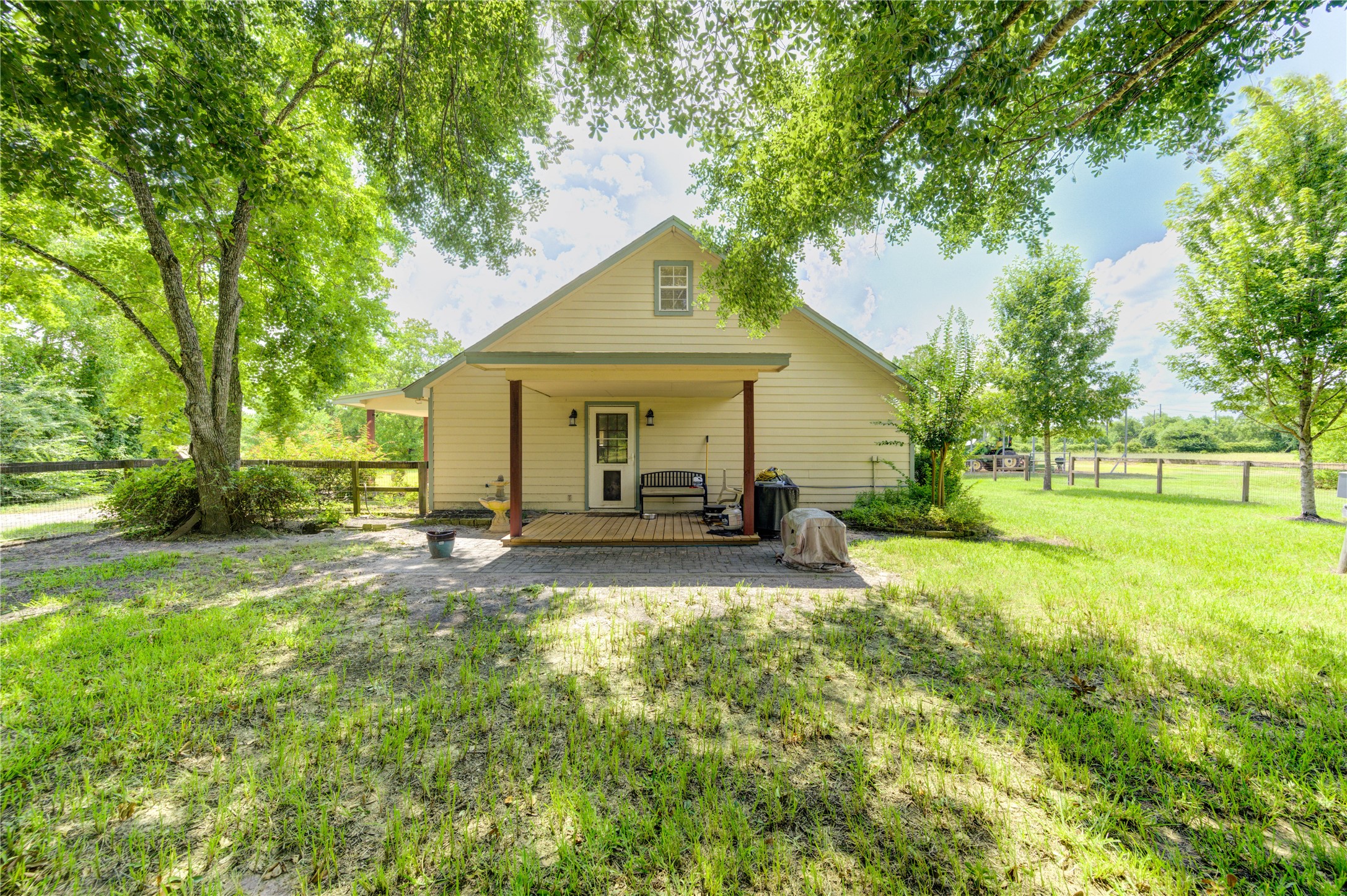 Listing photo 5