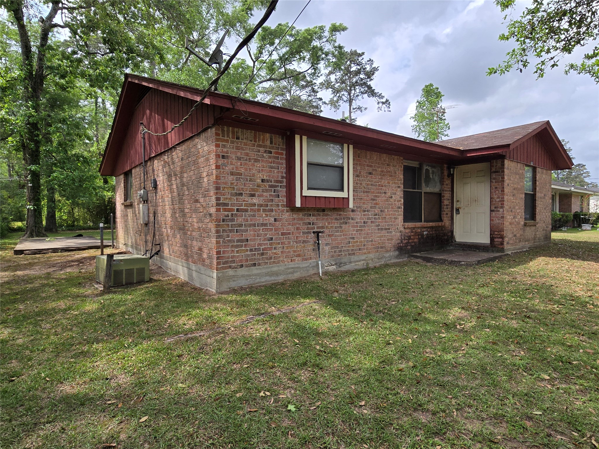Listing photo 3