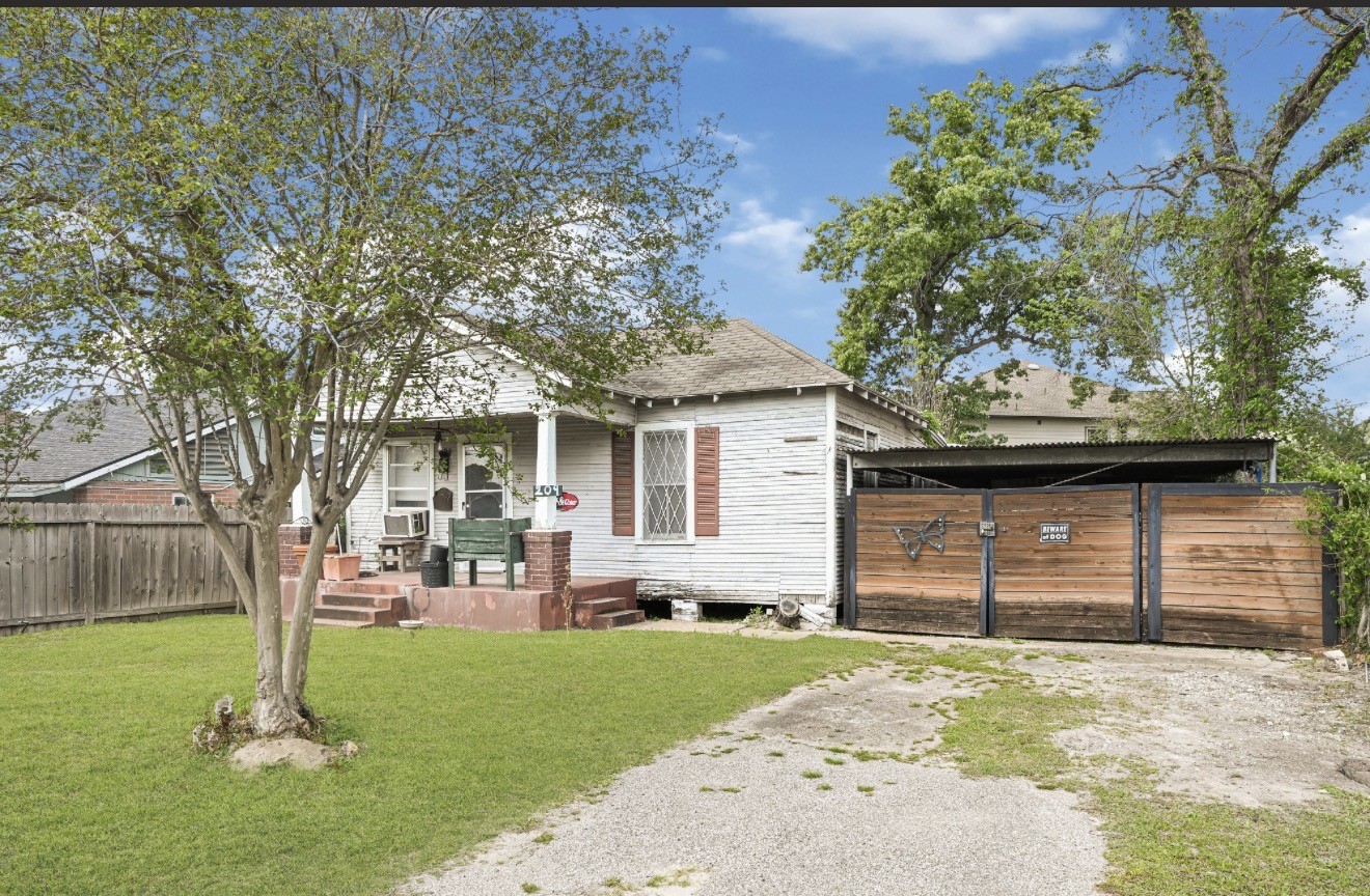 Listing photo 1