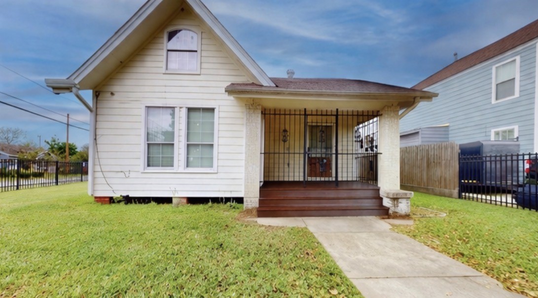 Listing photo 1