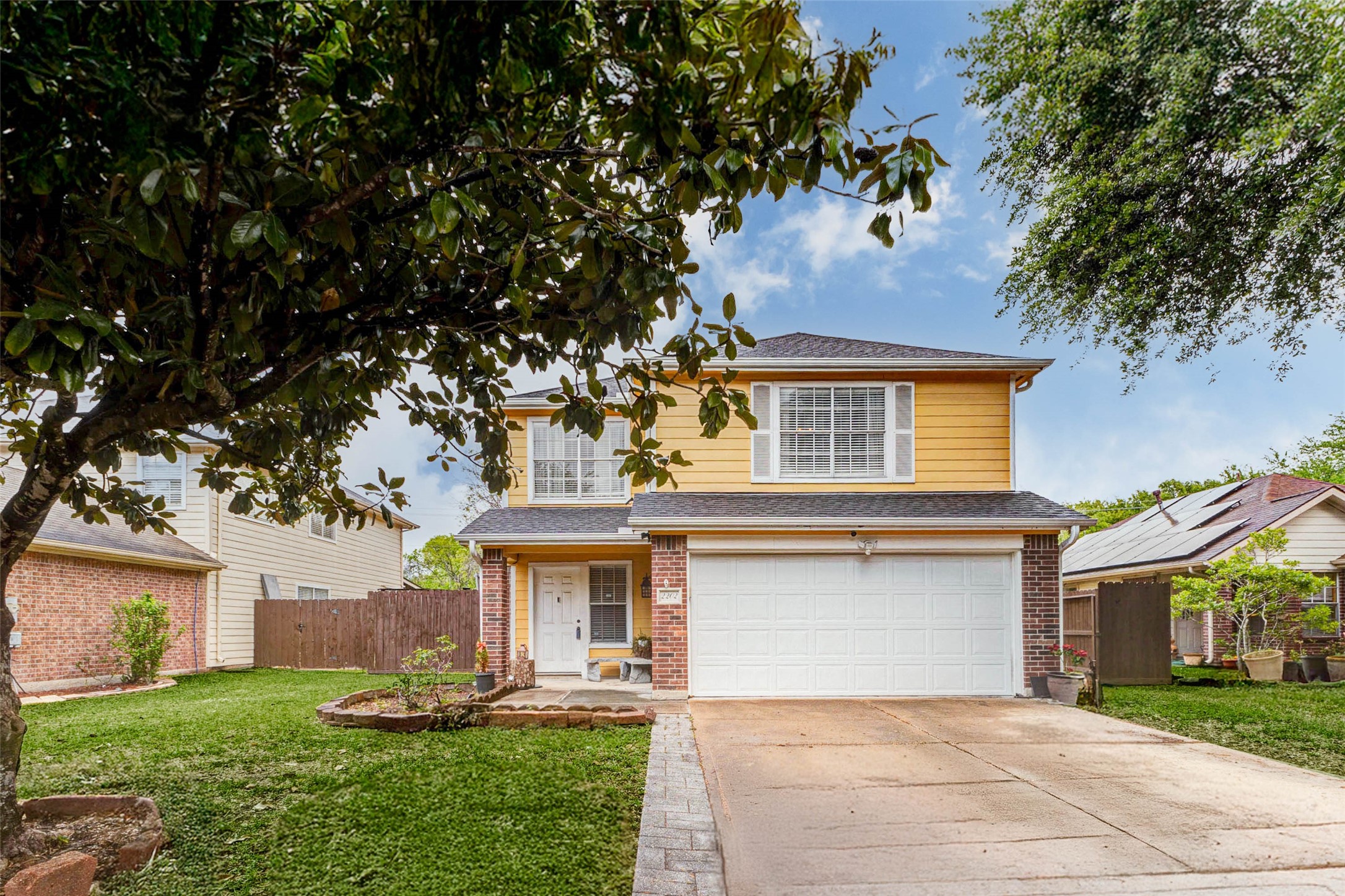 Listing photo 1