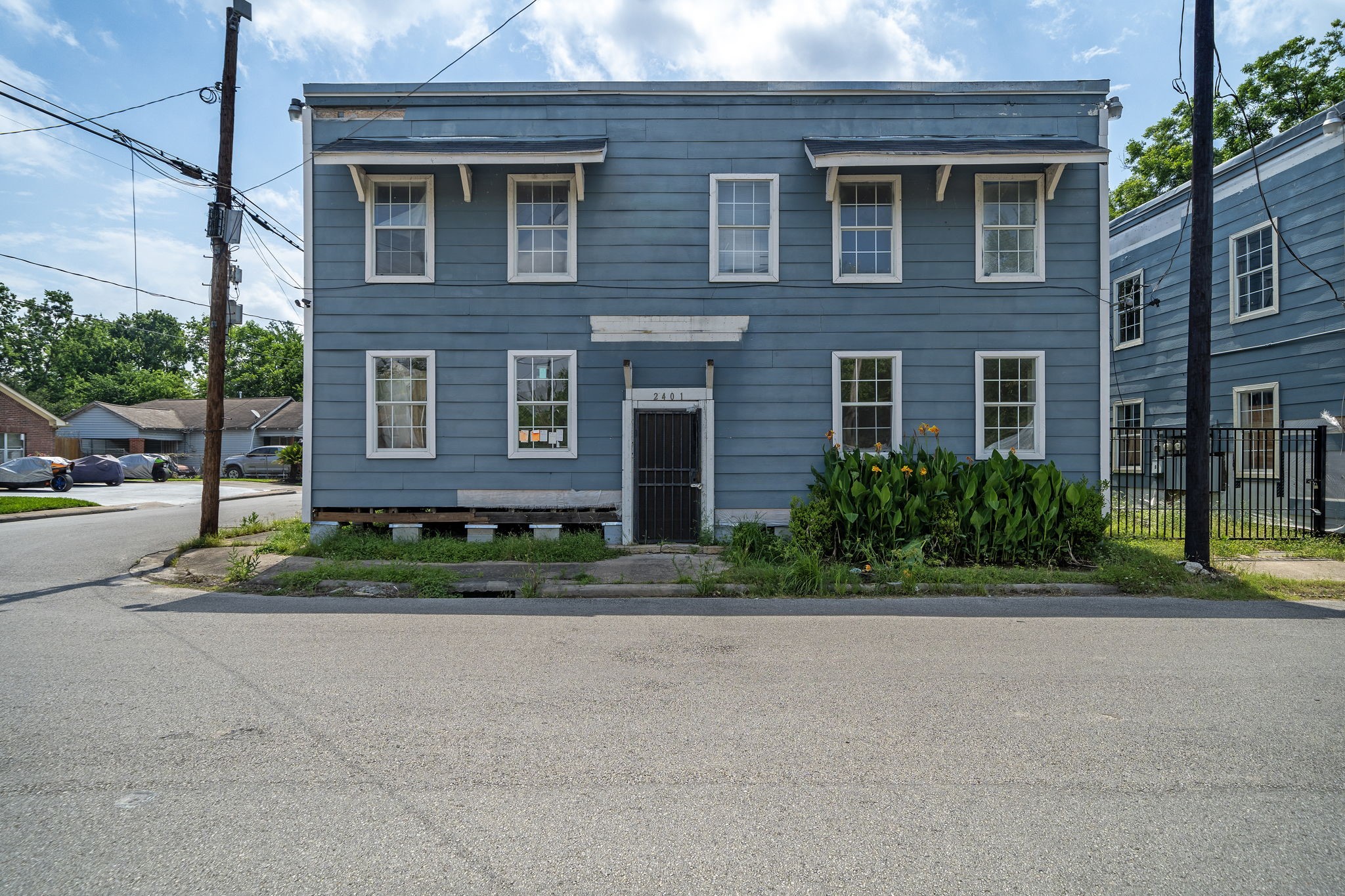 Listing photo 3
