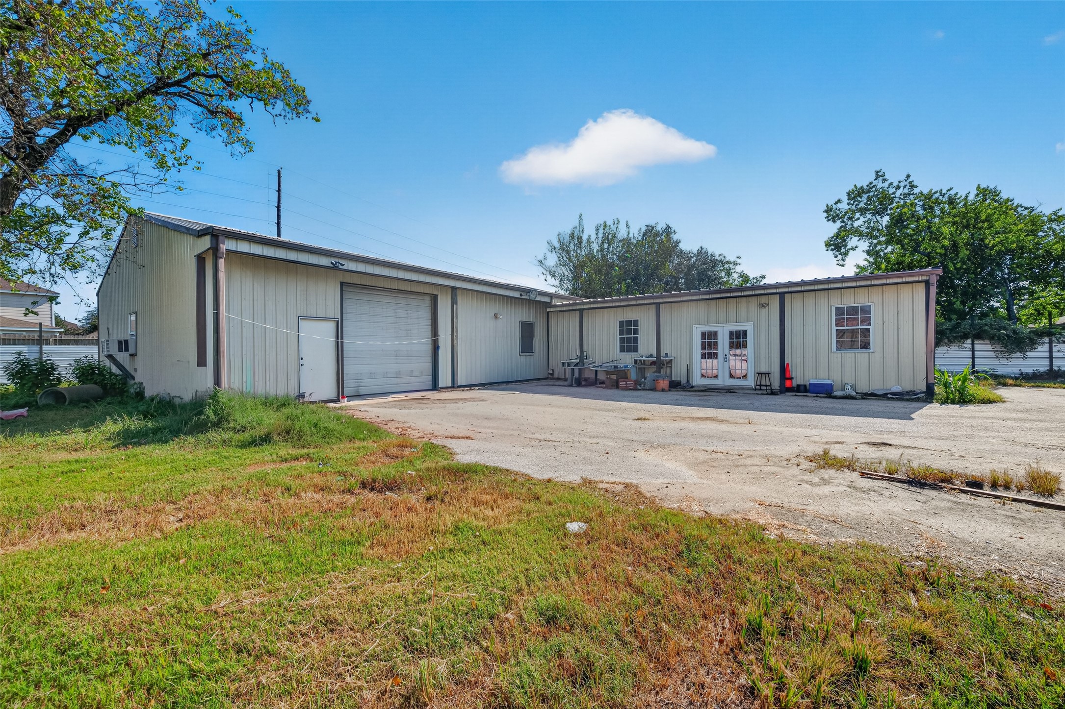 Listing photo 4