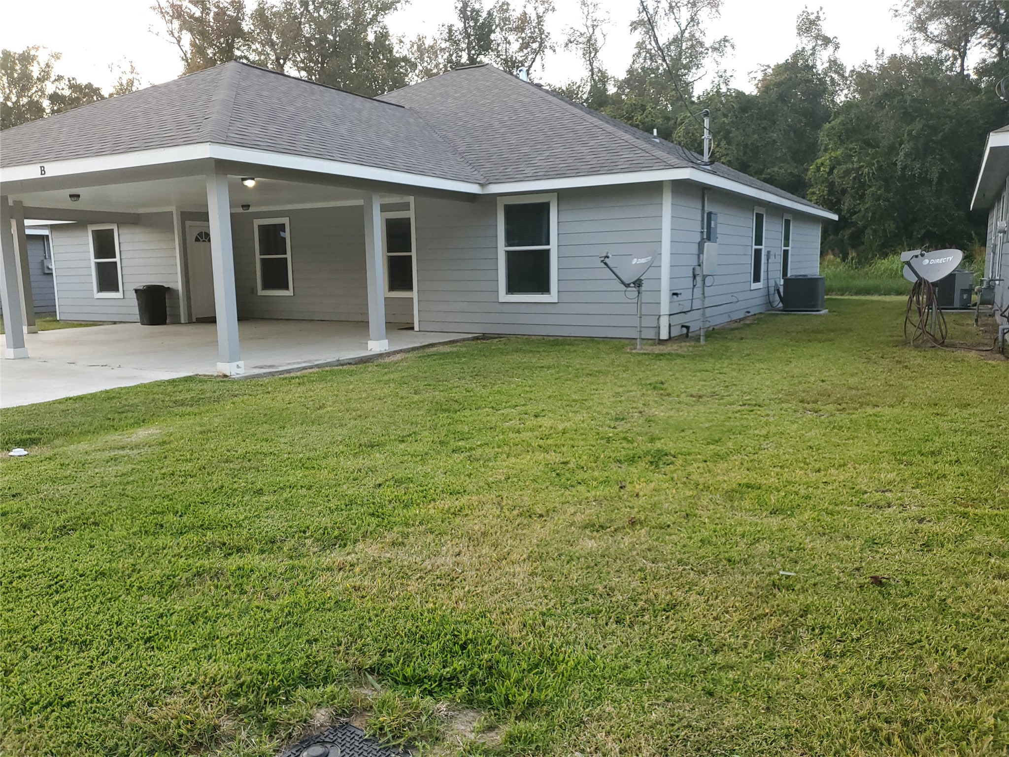 Listing photo 1