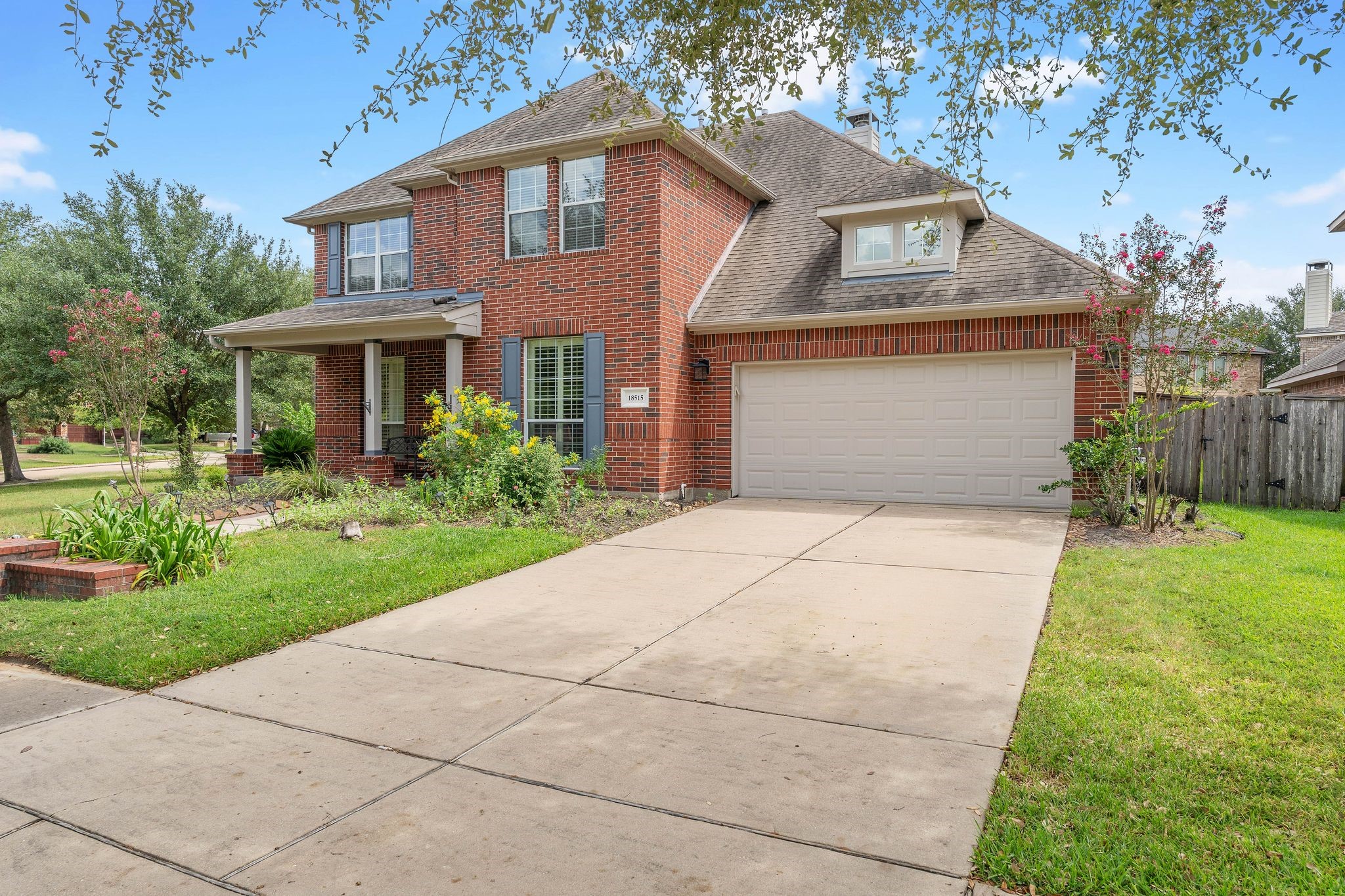 Listing photo 4