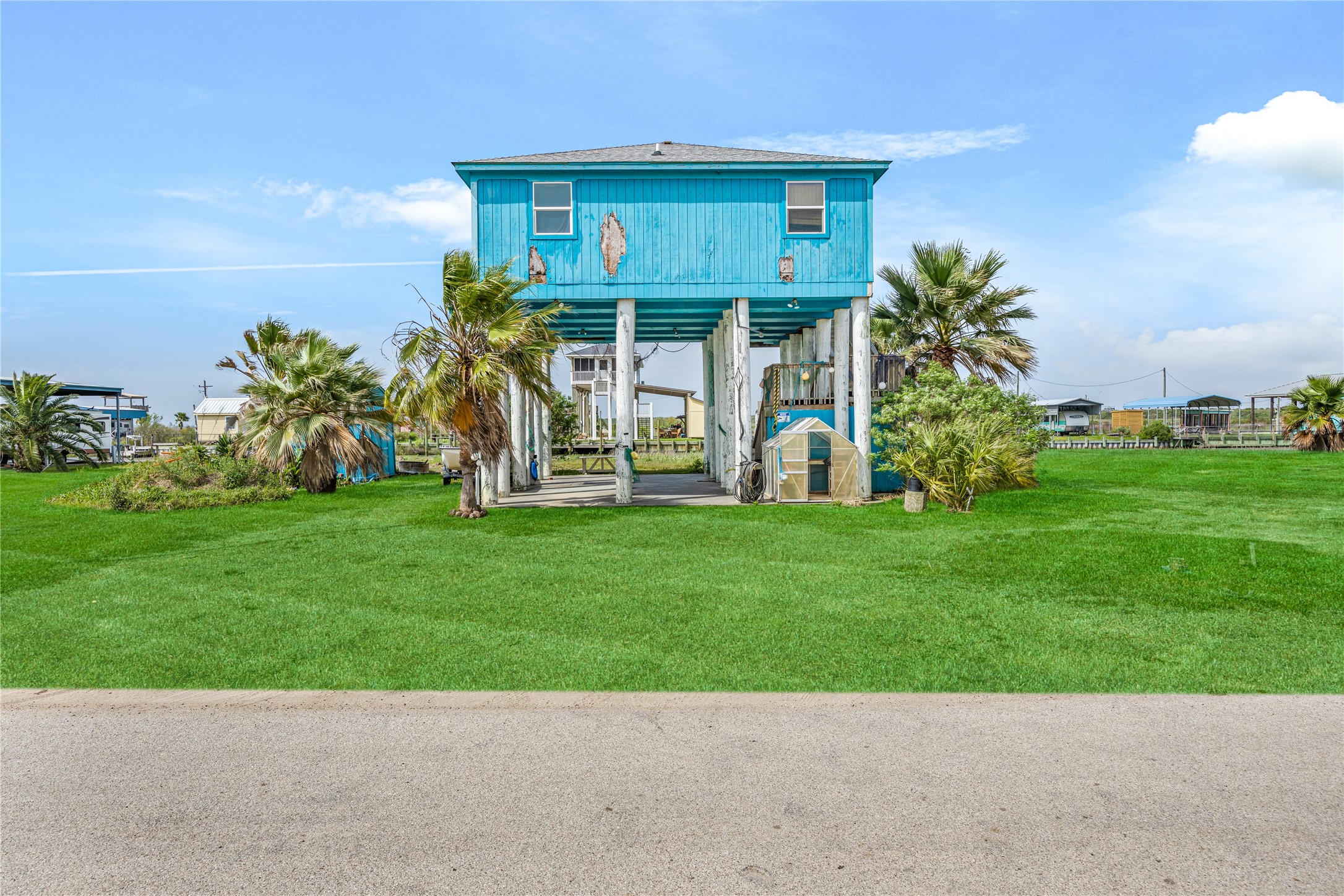 Listing photo 1