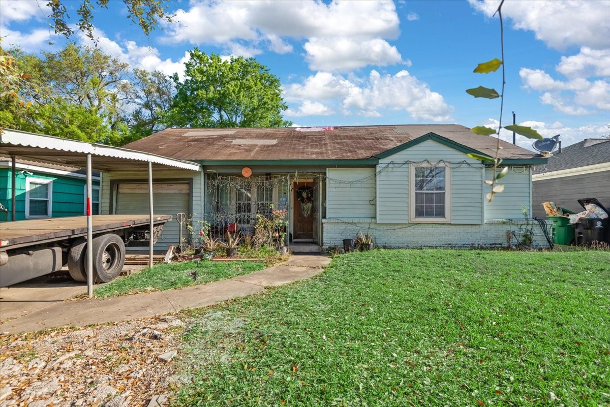 Listing photo 1