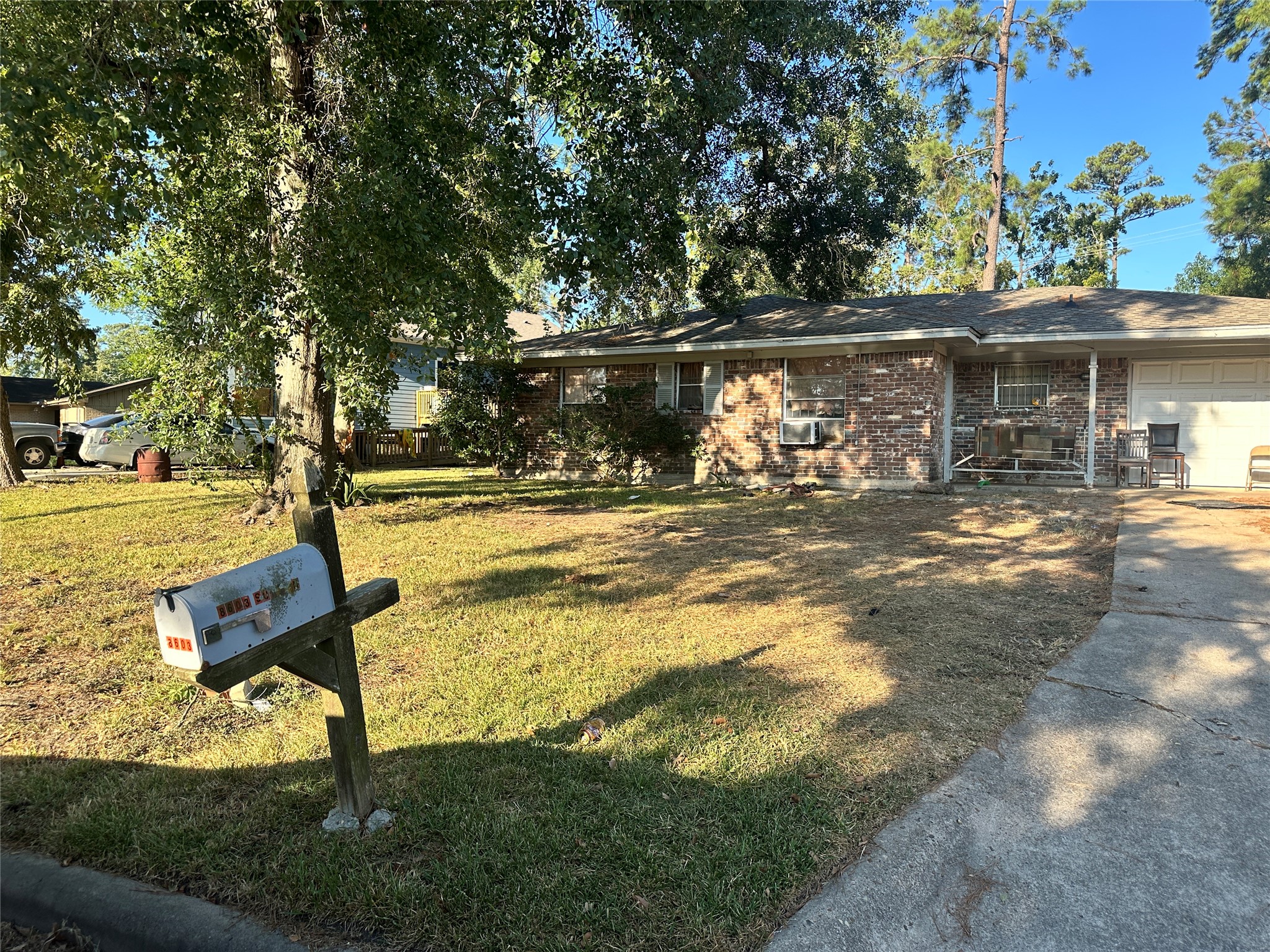 Listing photo 1