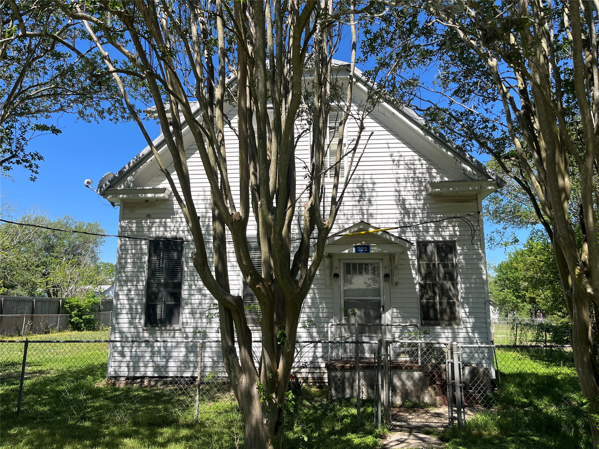 Listing photo 1