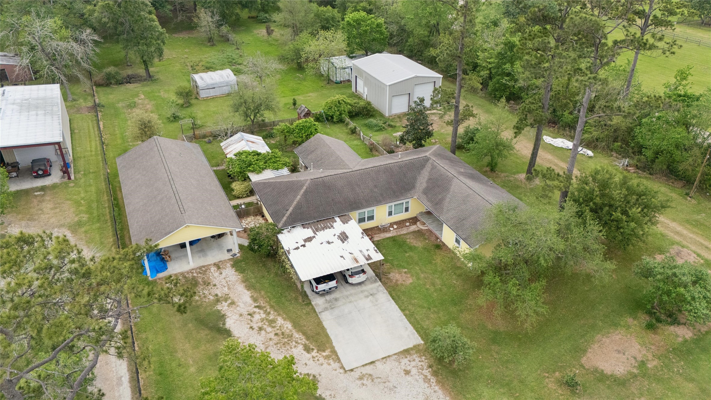Listing photo 4