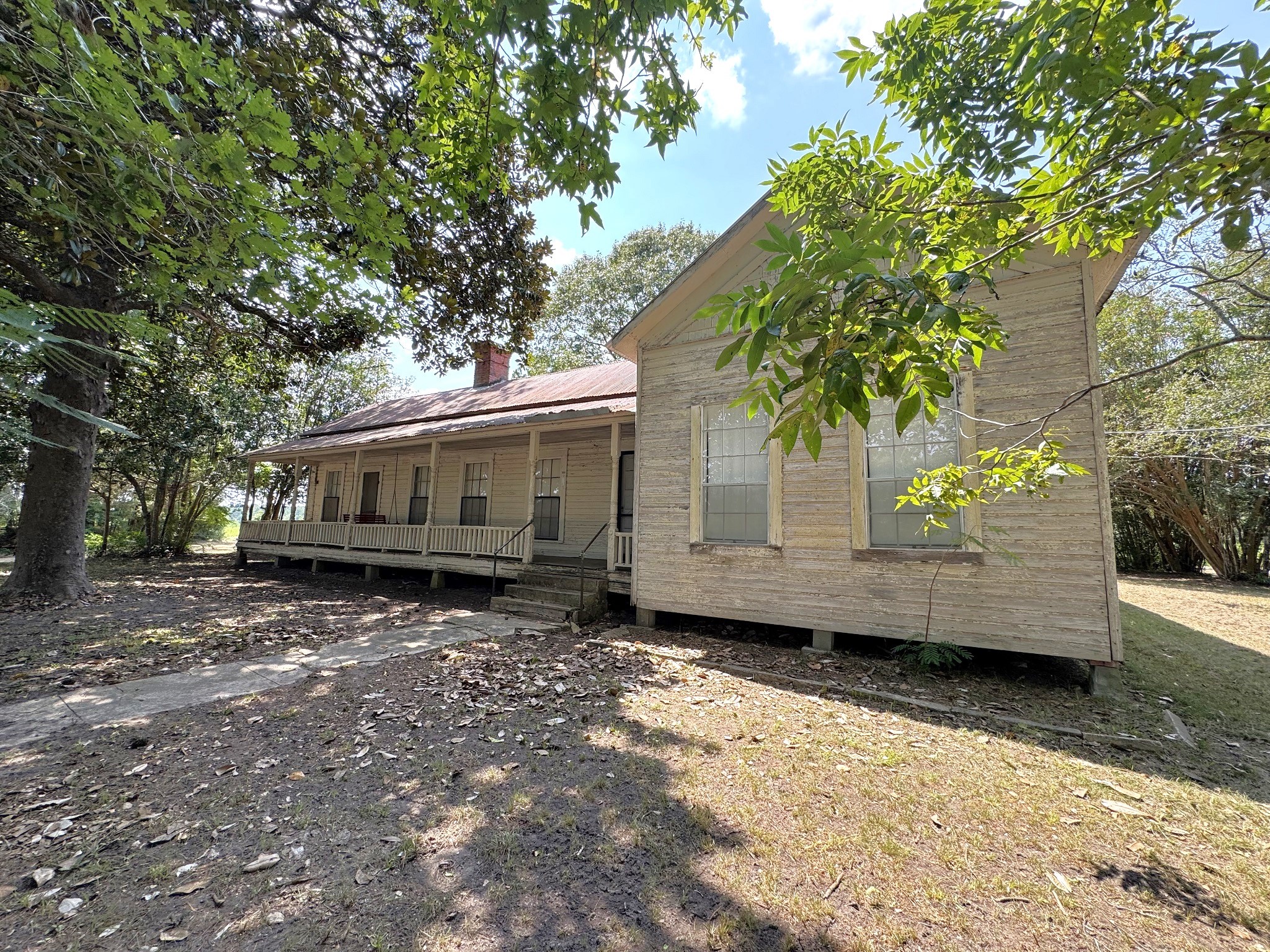 Listing photo 1