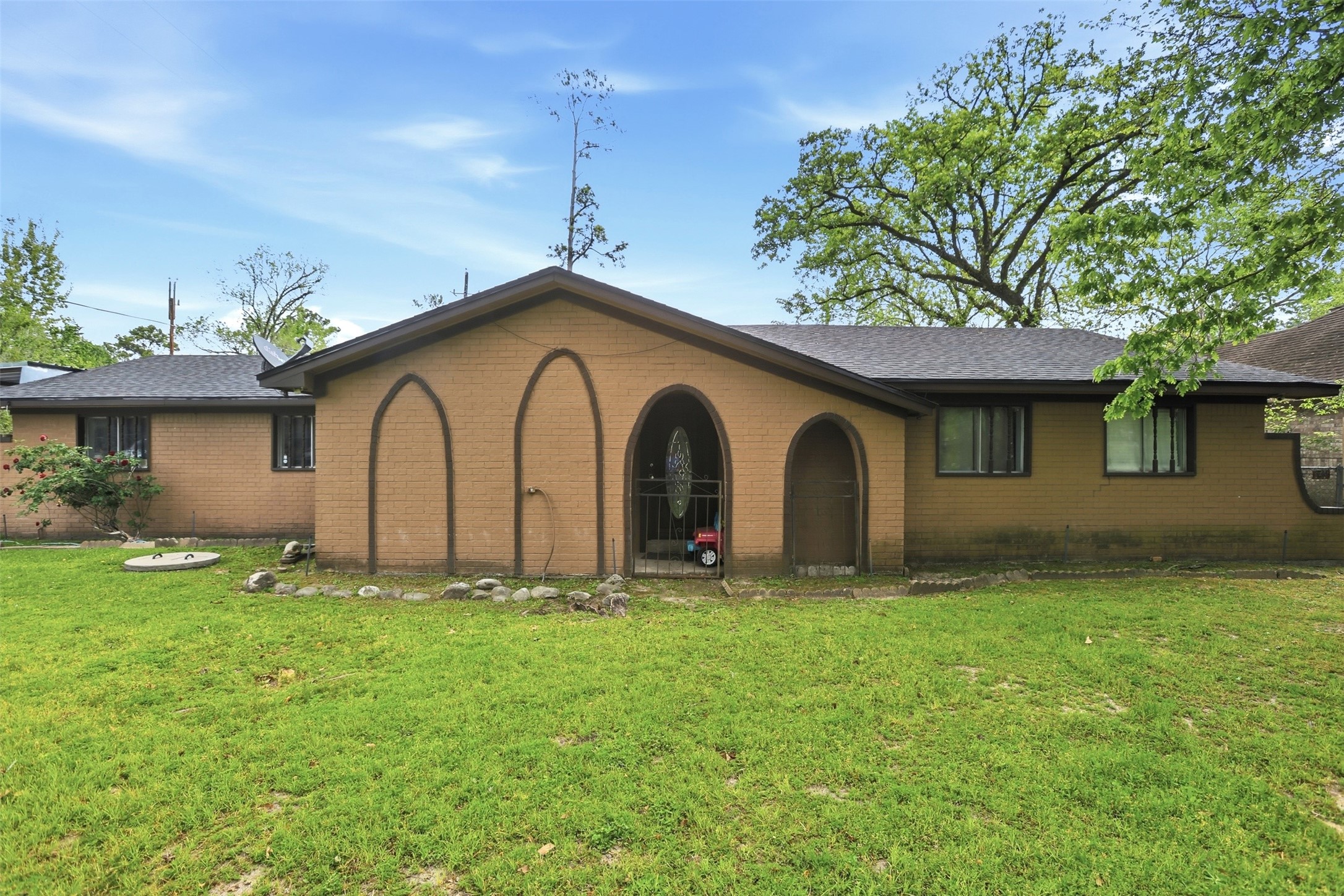 Listing photo 4