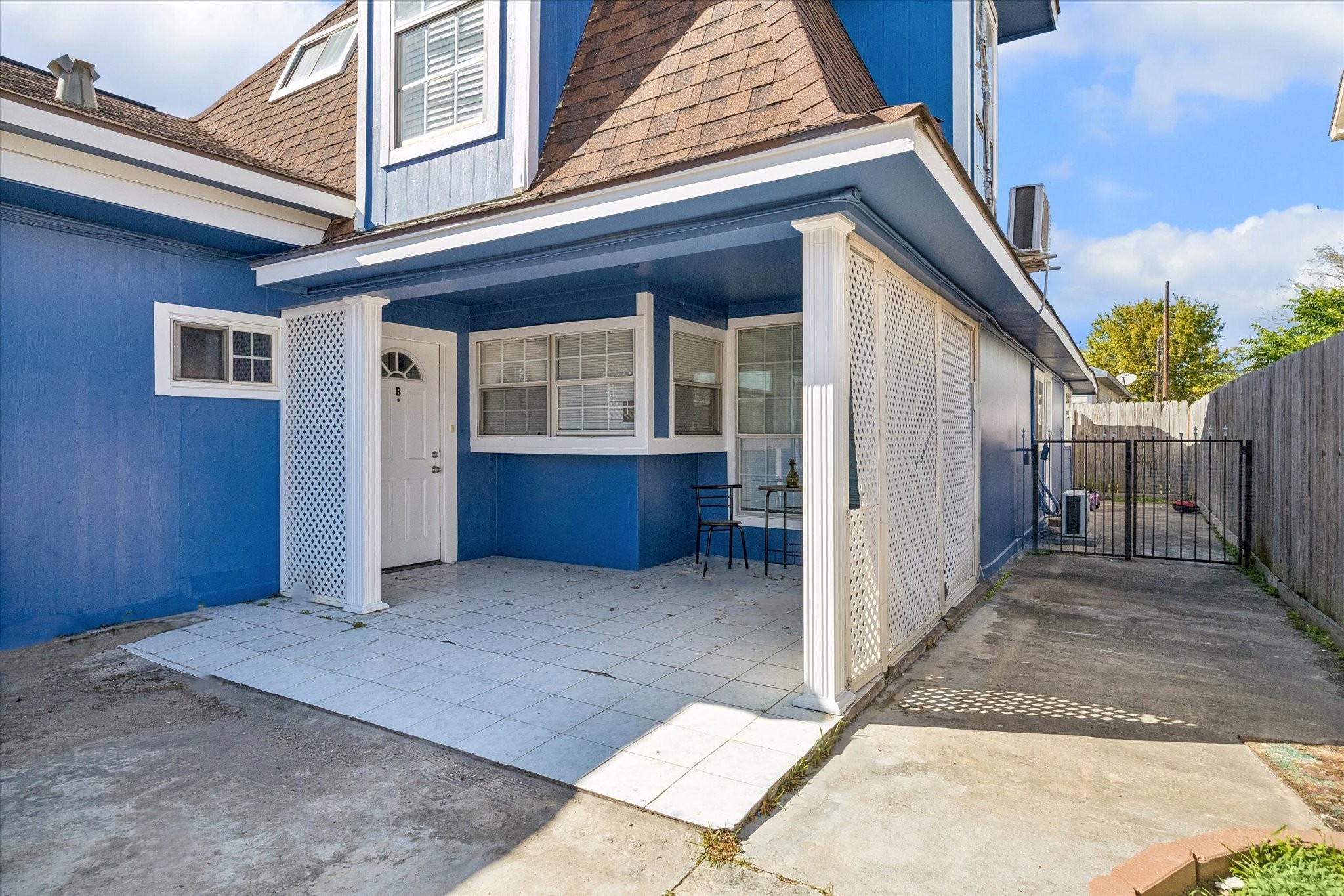 Listing photo 4