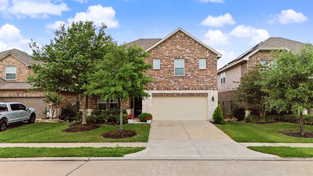 Listing photo 1