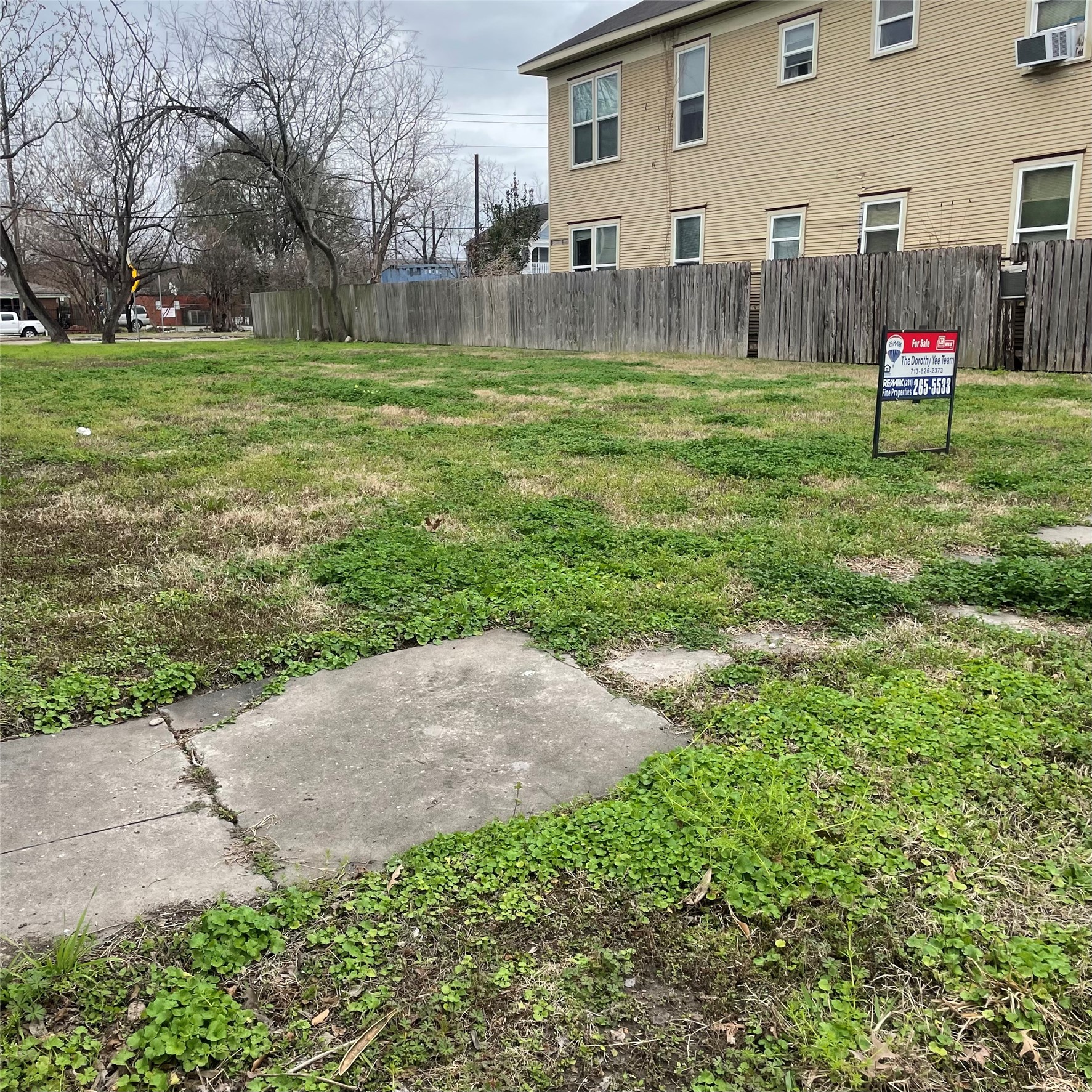 Listing photo 1