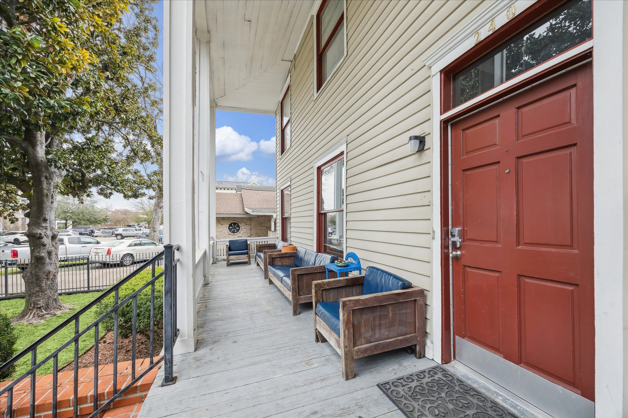 Listing photo 5
