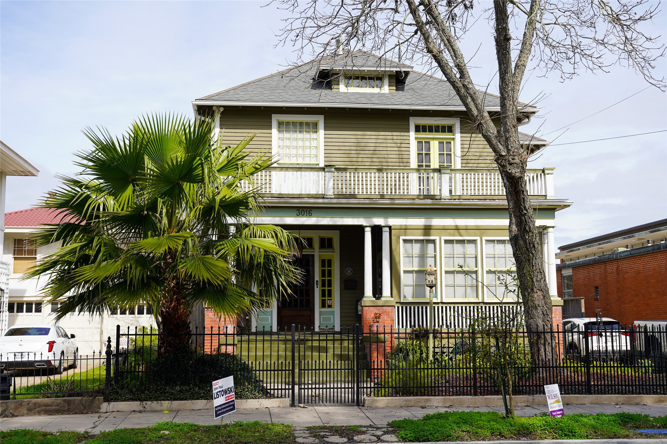 Listing photo 1