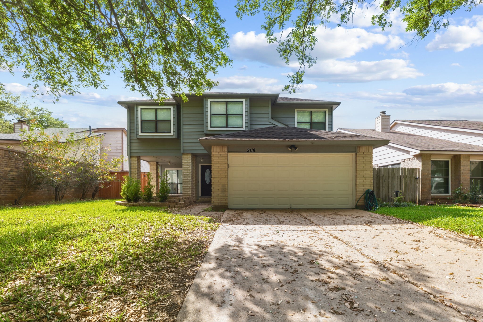 Listing photo 2