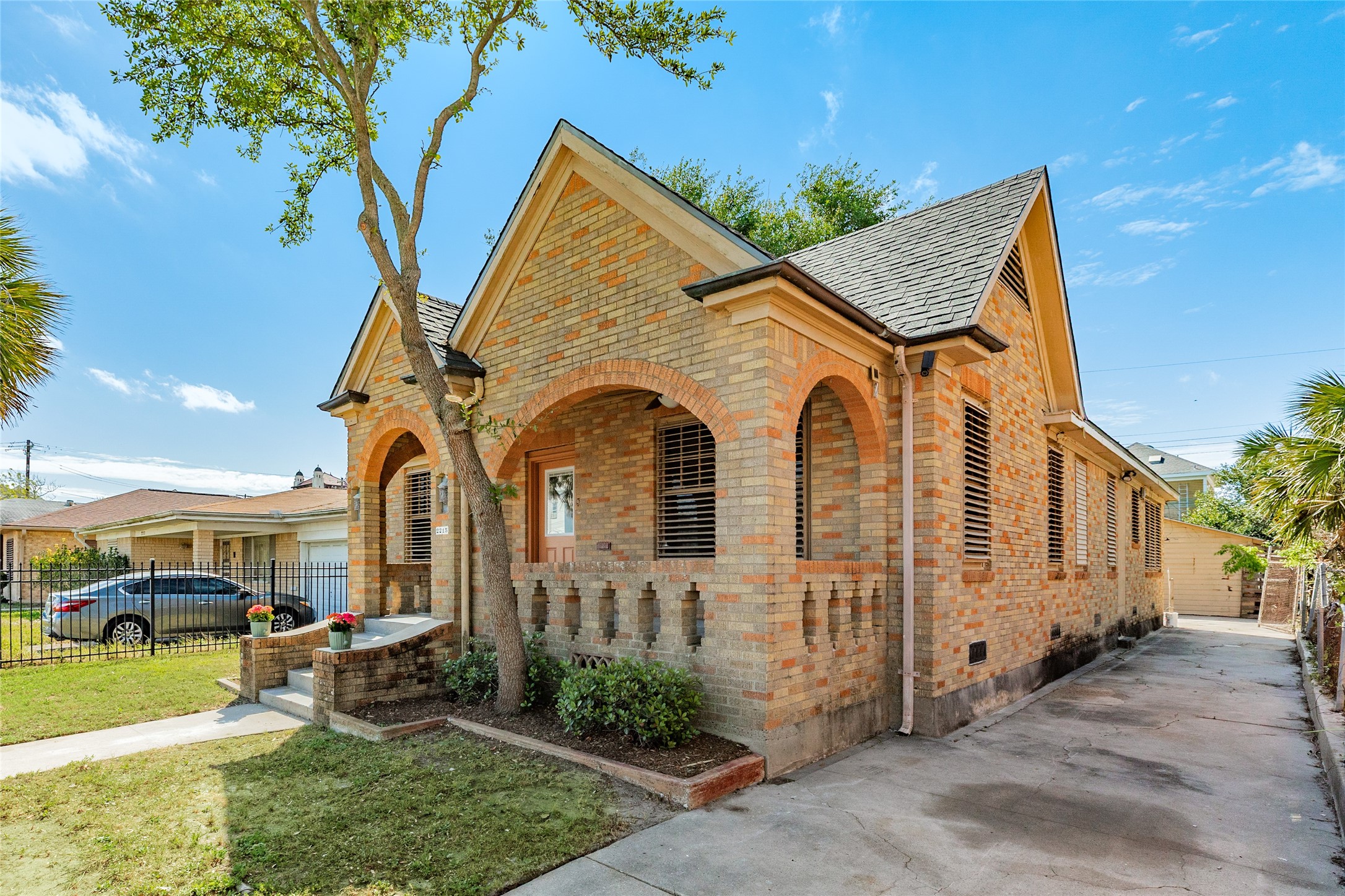 Listing photo 4