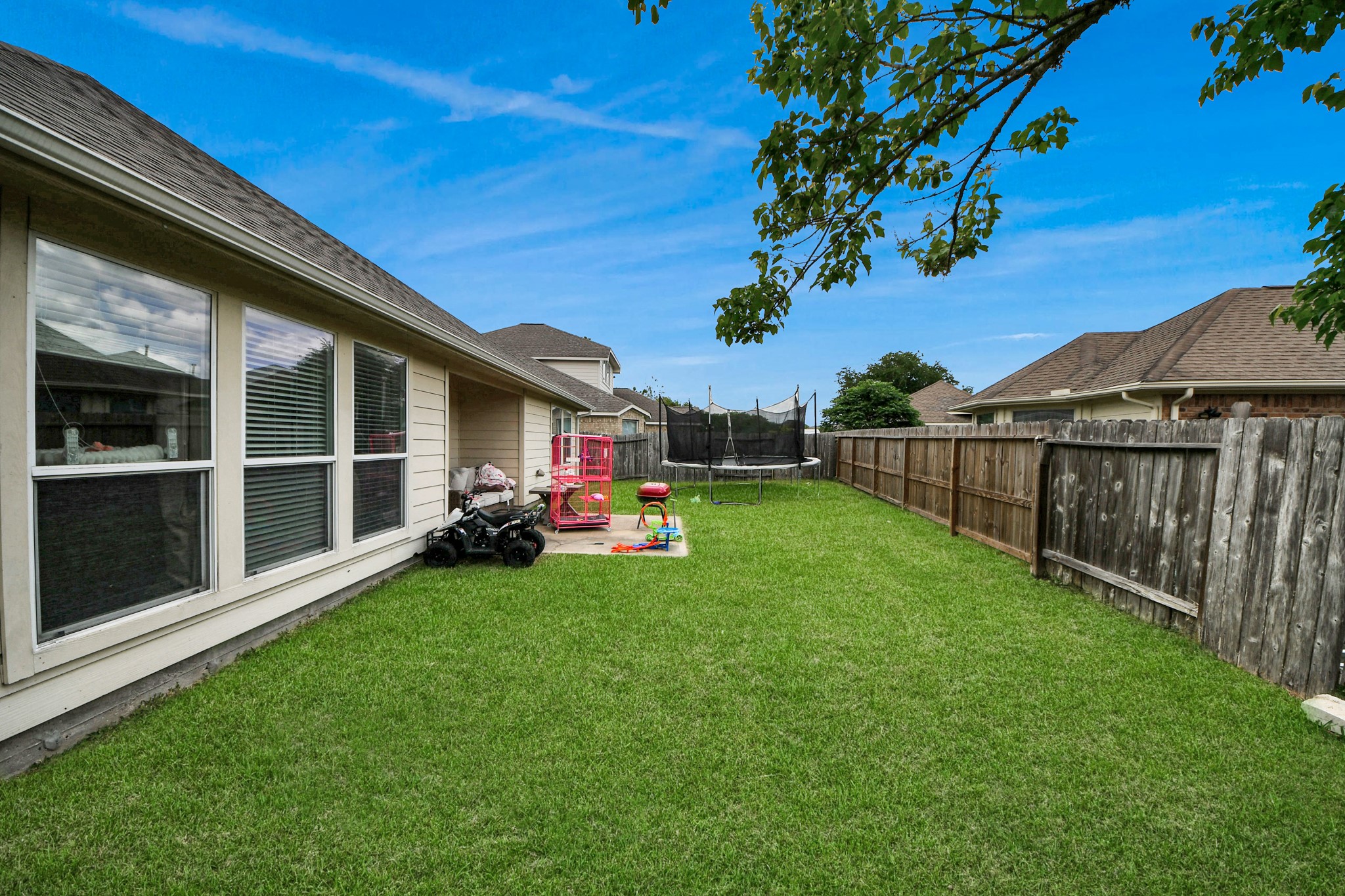 Listing photo 3
