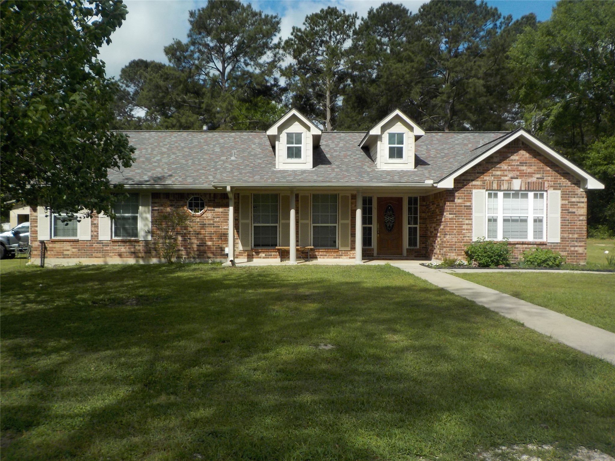 Listing photo 1