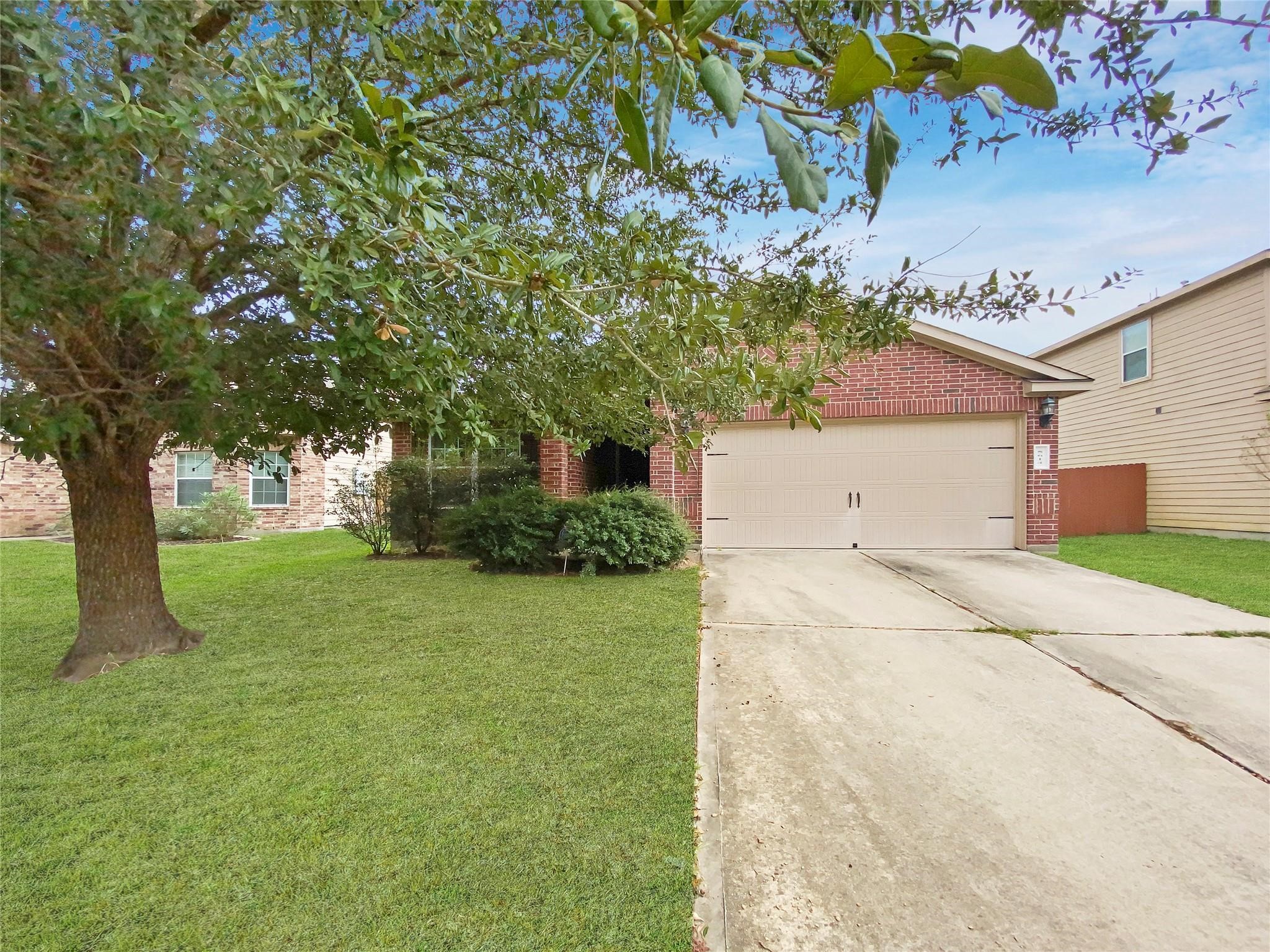 Listing photo 1