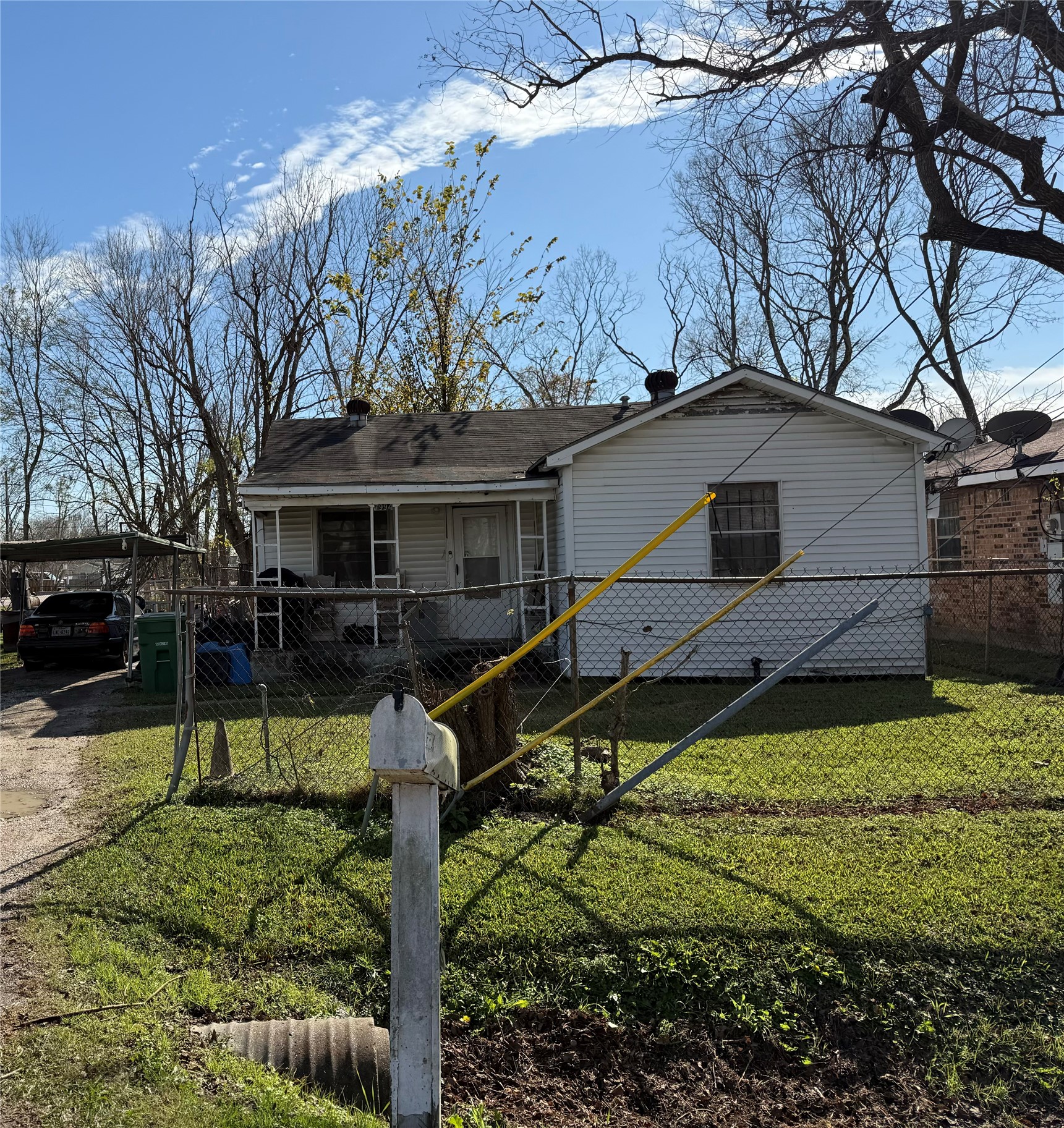 Listing photo 1