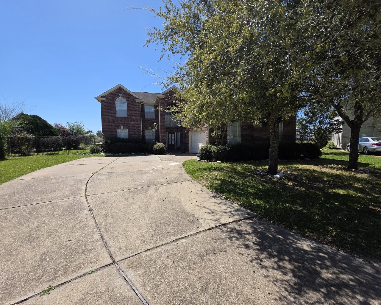 Listing photo 1