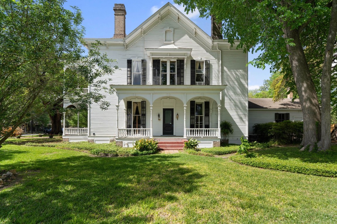 Listing photo 1