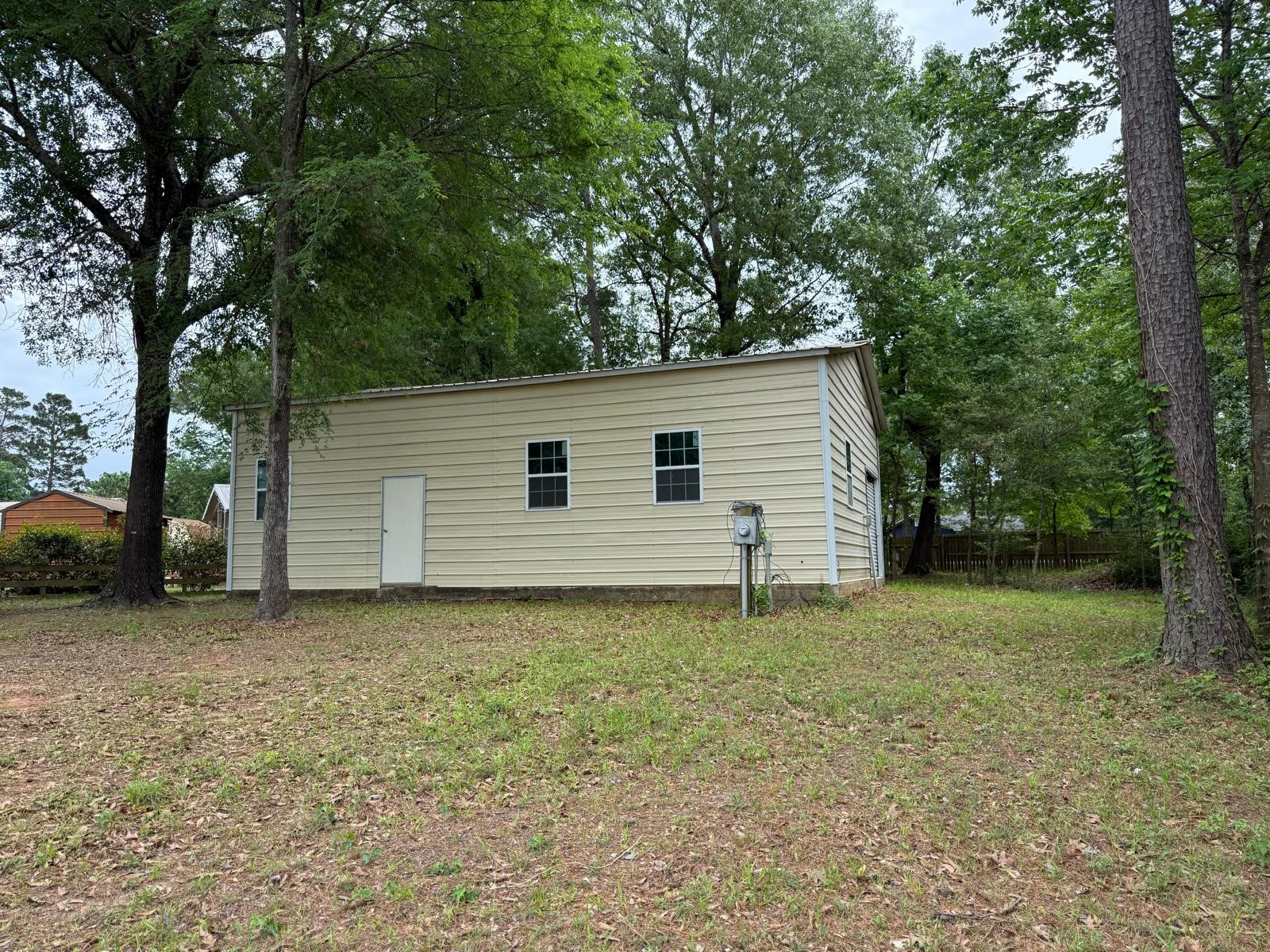 Listing photo 1