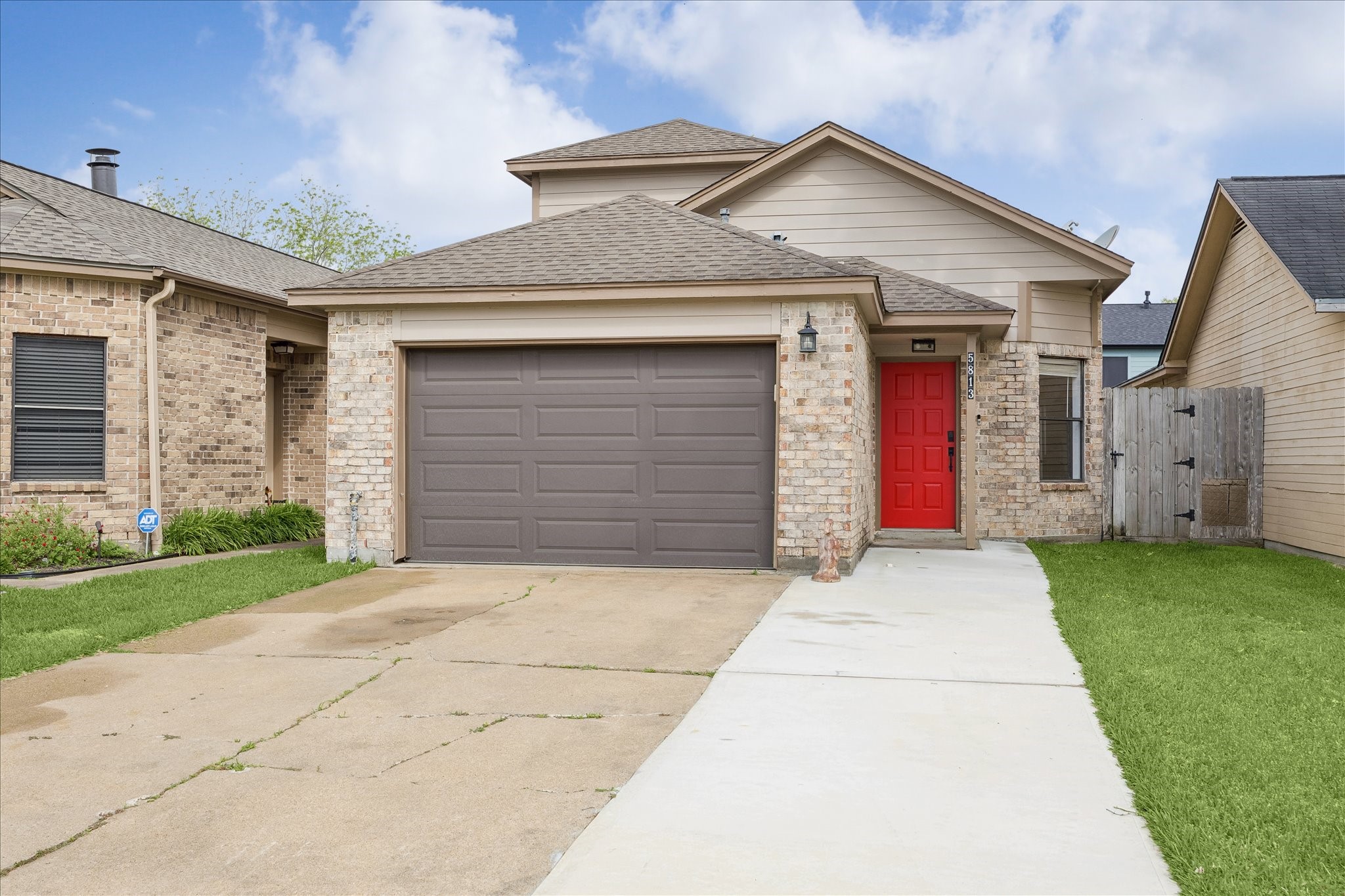 Listing photo 1