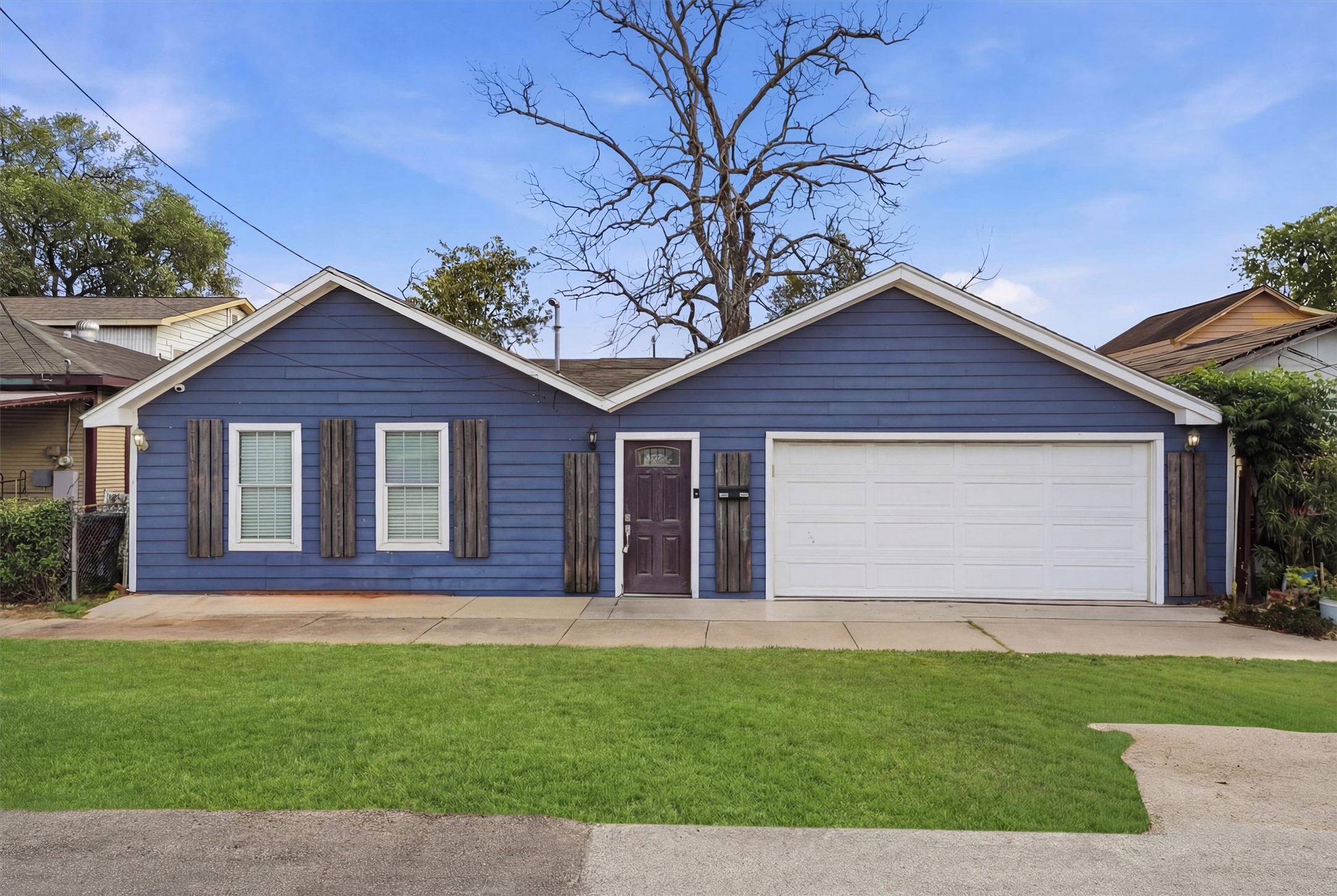 Listing photo 1