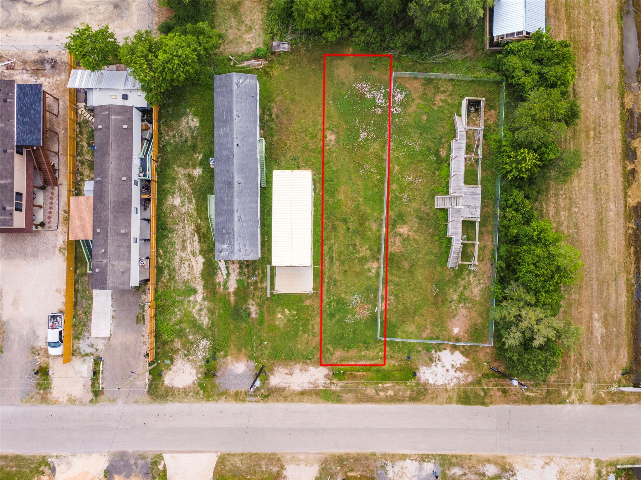 Listing photo 2