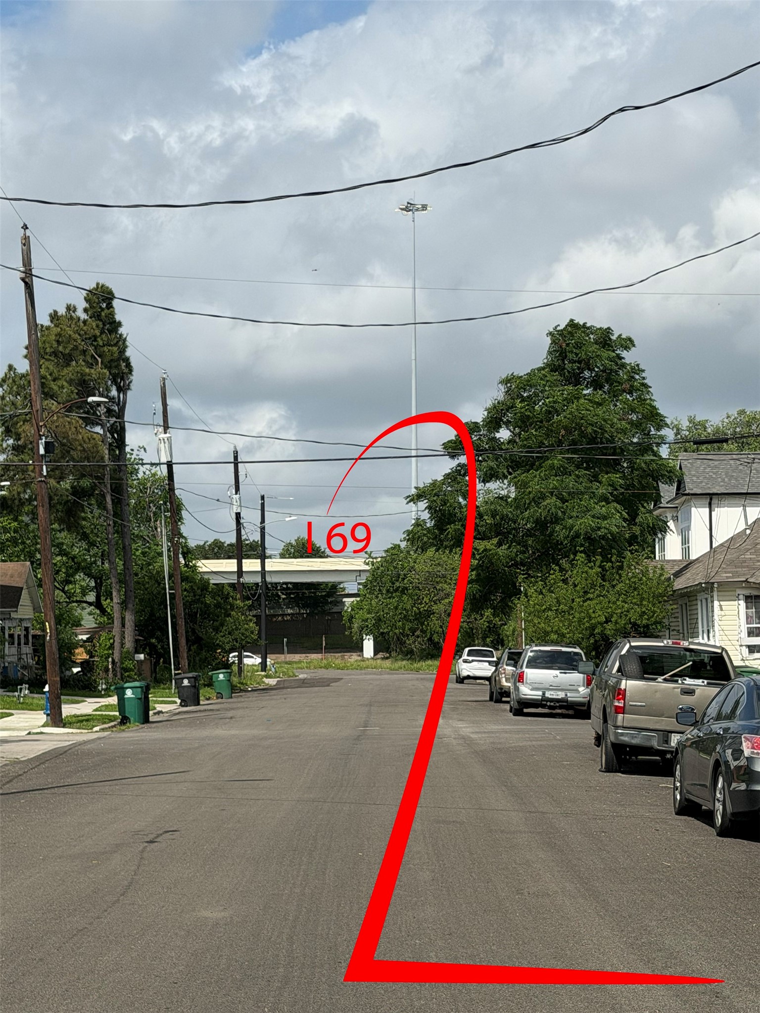 Listing photo 2