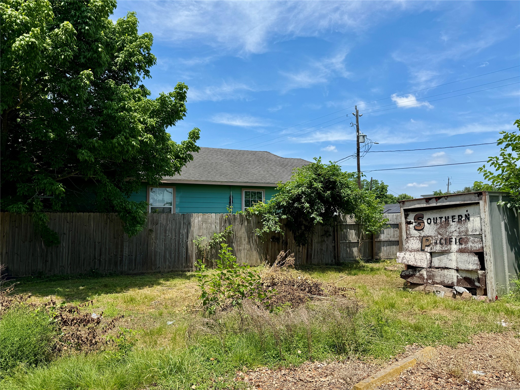 Listing photo 1