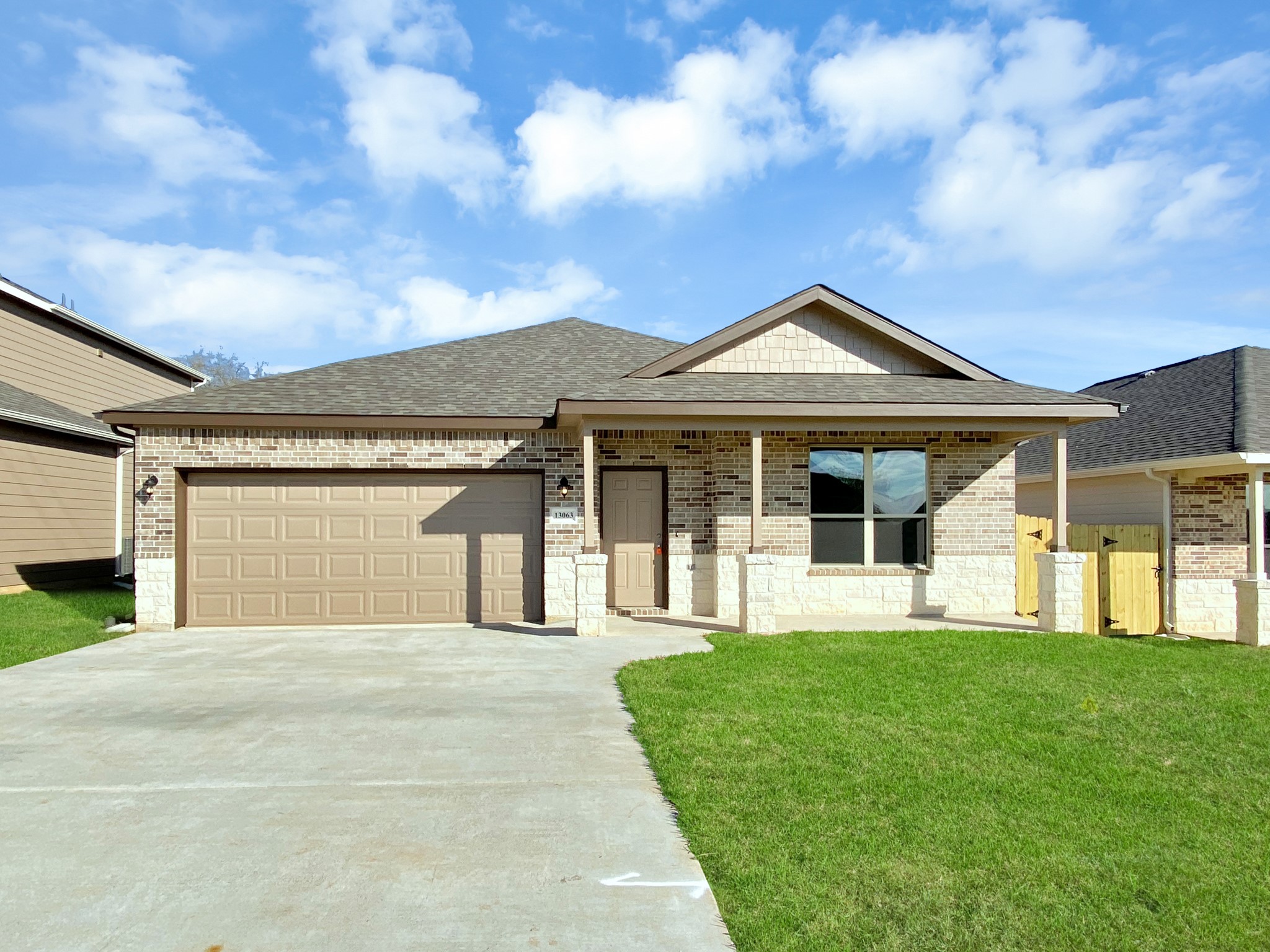 Listing photo 1