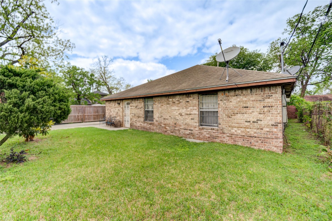 Listing photo 1