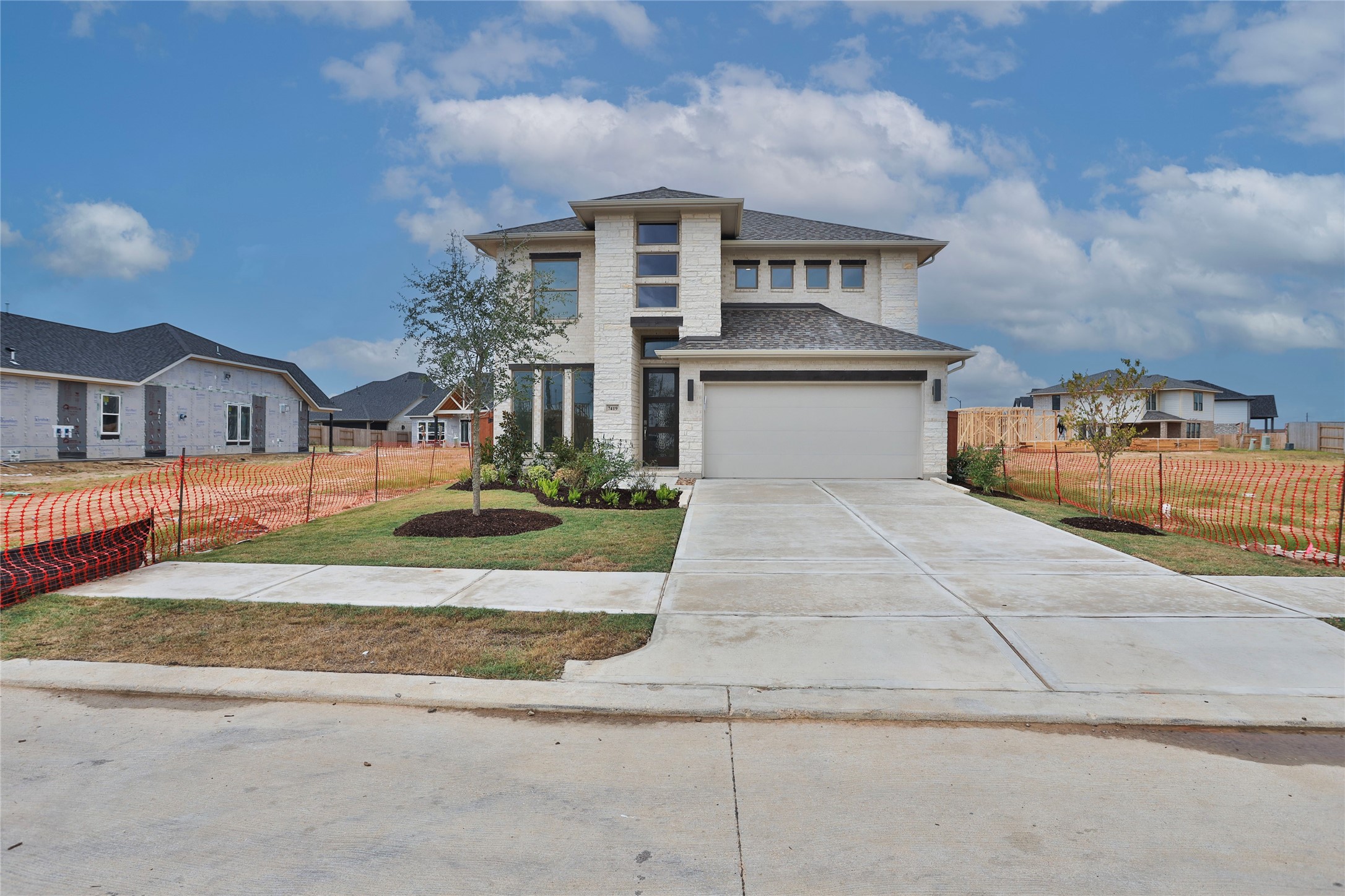Listing photo 1