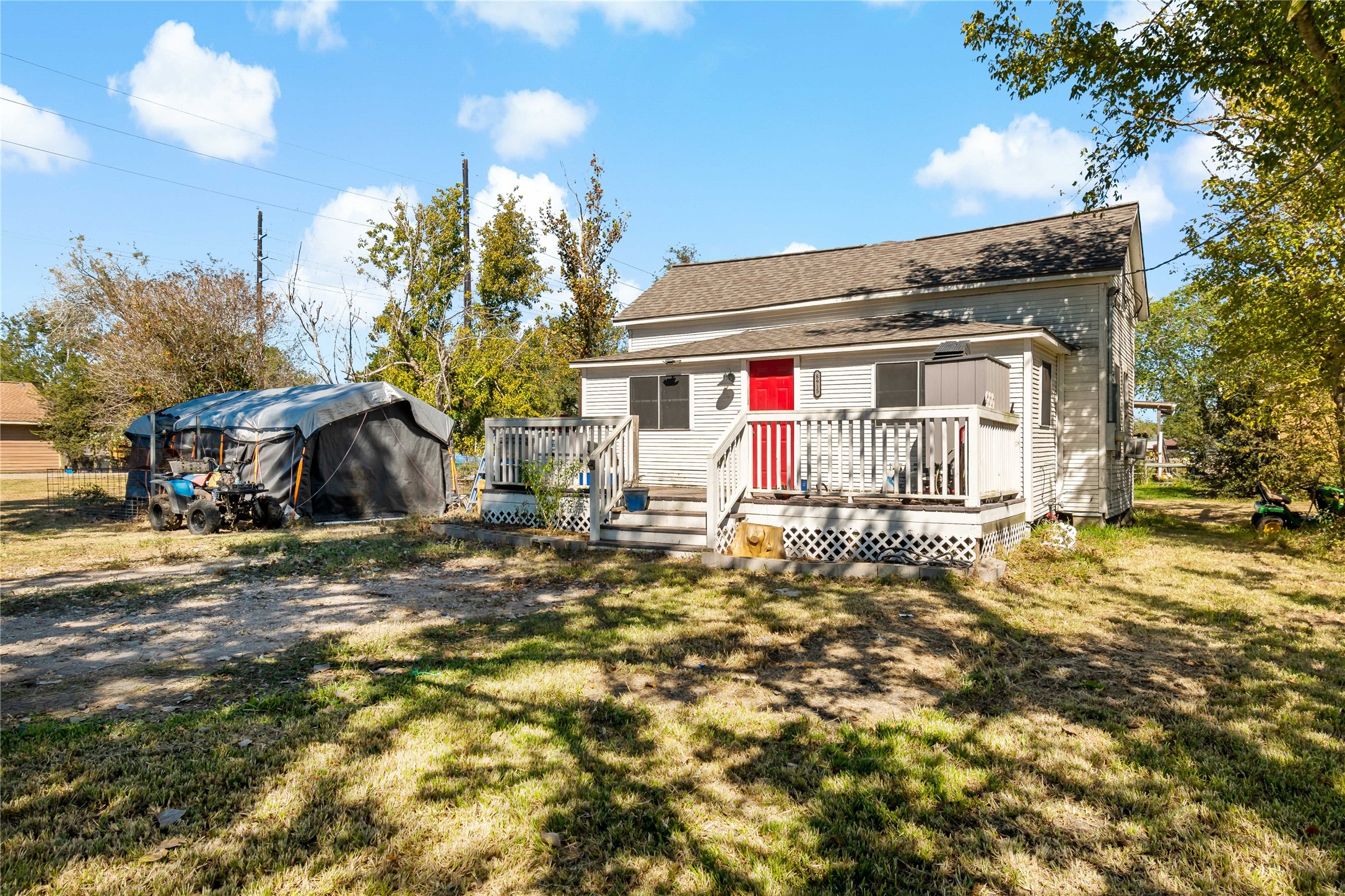 Listing photo 2
