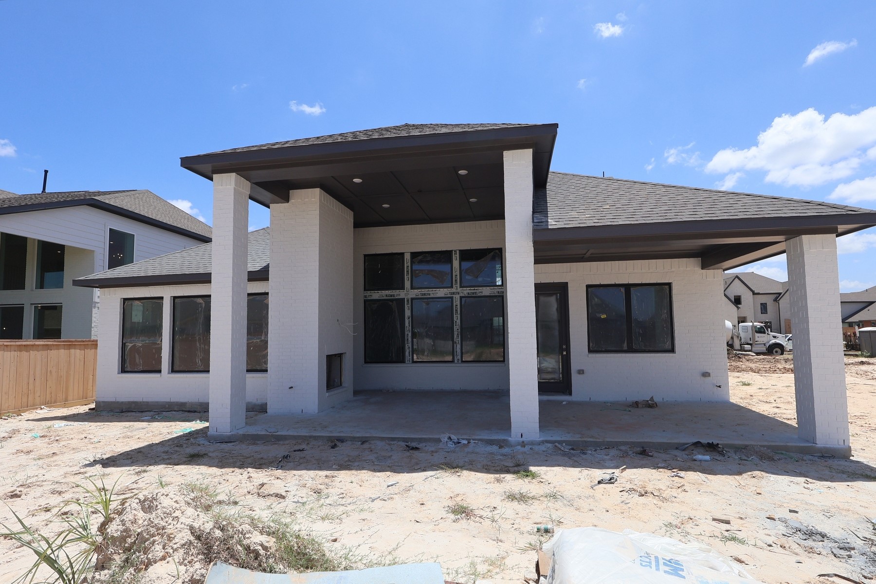 Listing photo 1