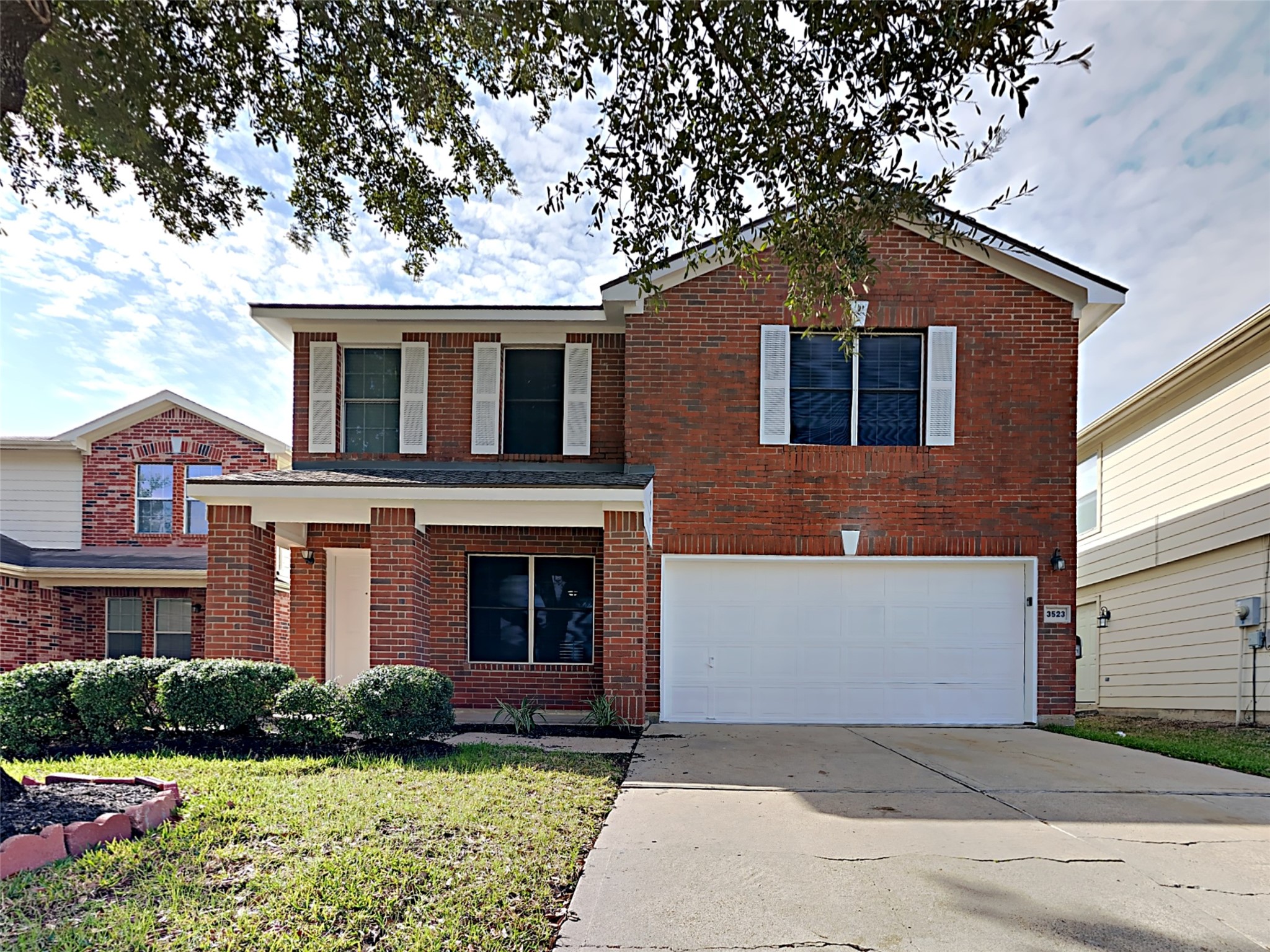 Listing photo 1