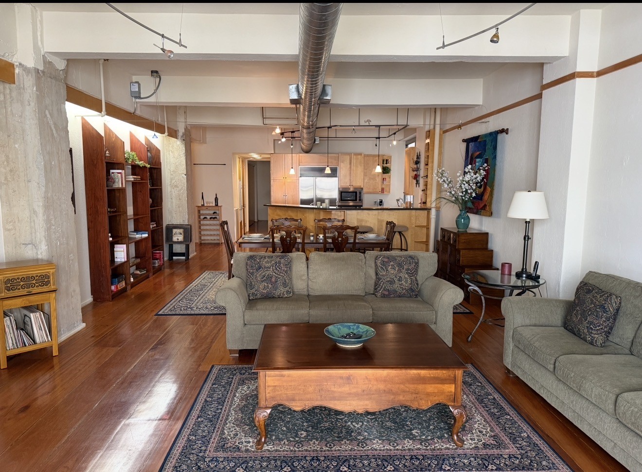 Listing photo 1
