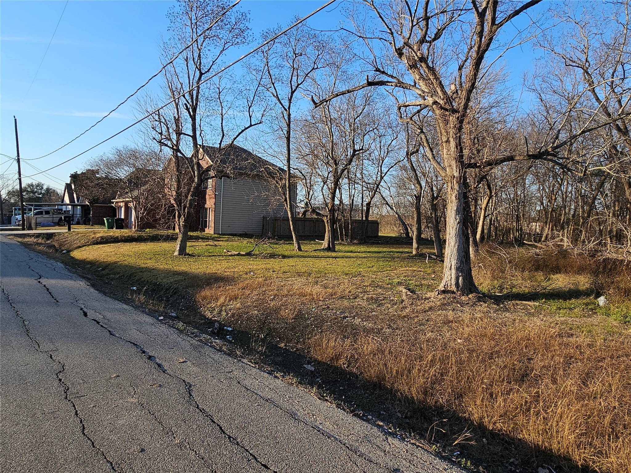 Listing photo 5