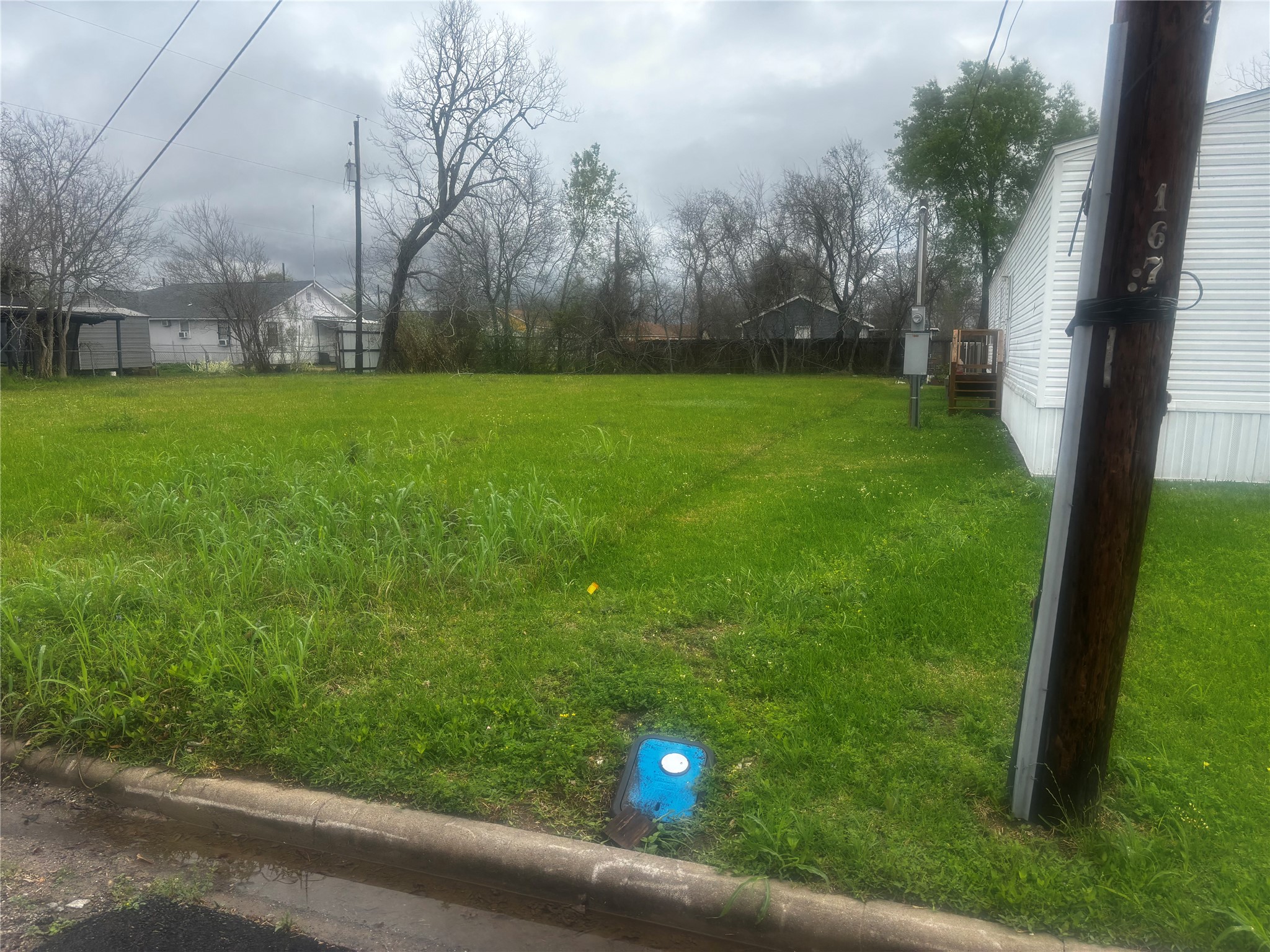 Listing photo 5